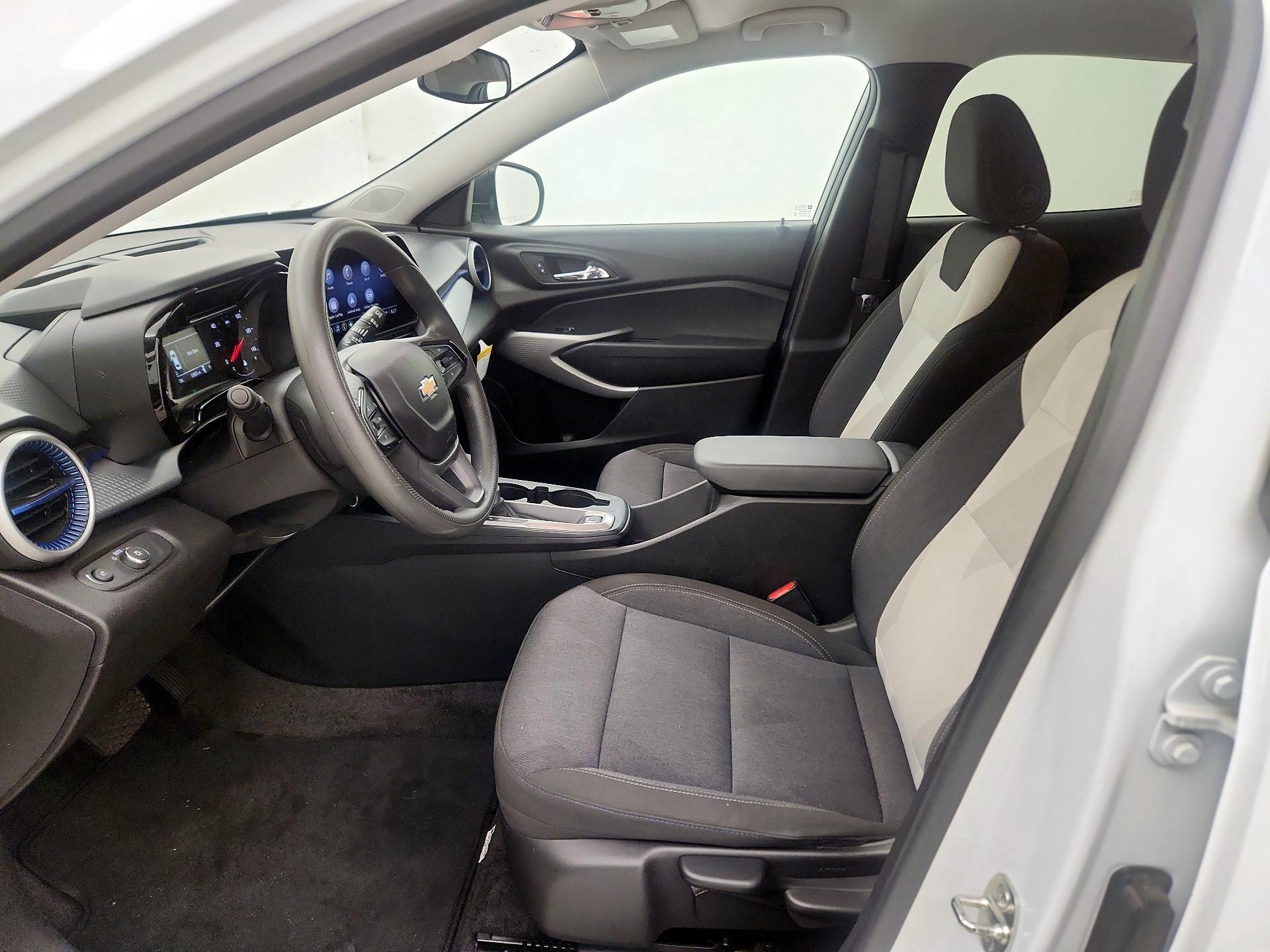 Thumbnail: 2024 Chevrolet Trax - 11