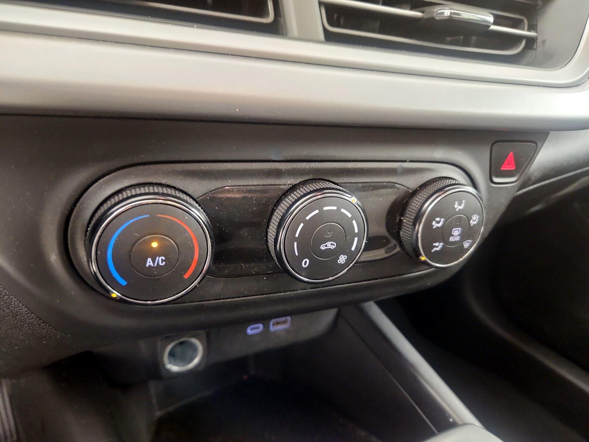 Thumbnail: 2024 Chevrolet Trax - 16