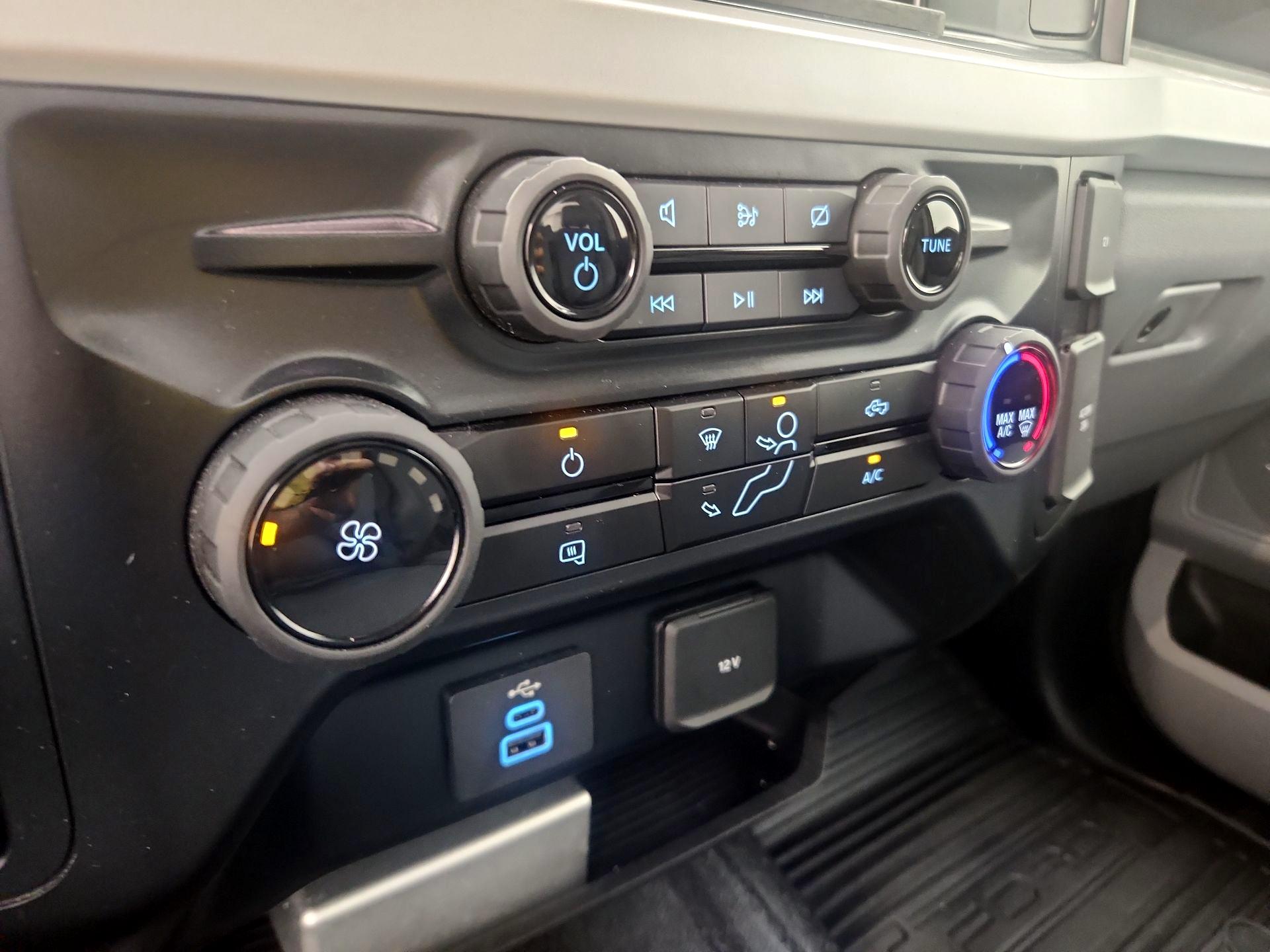 Thumbnail: 2023 Ford F-250 - 16