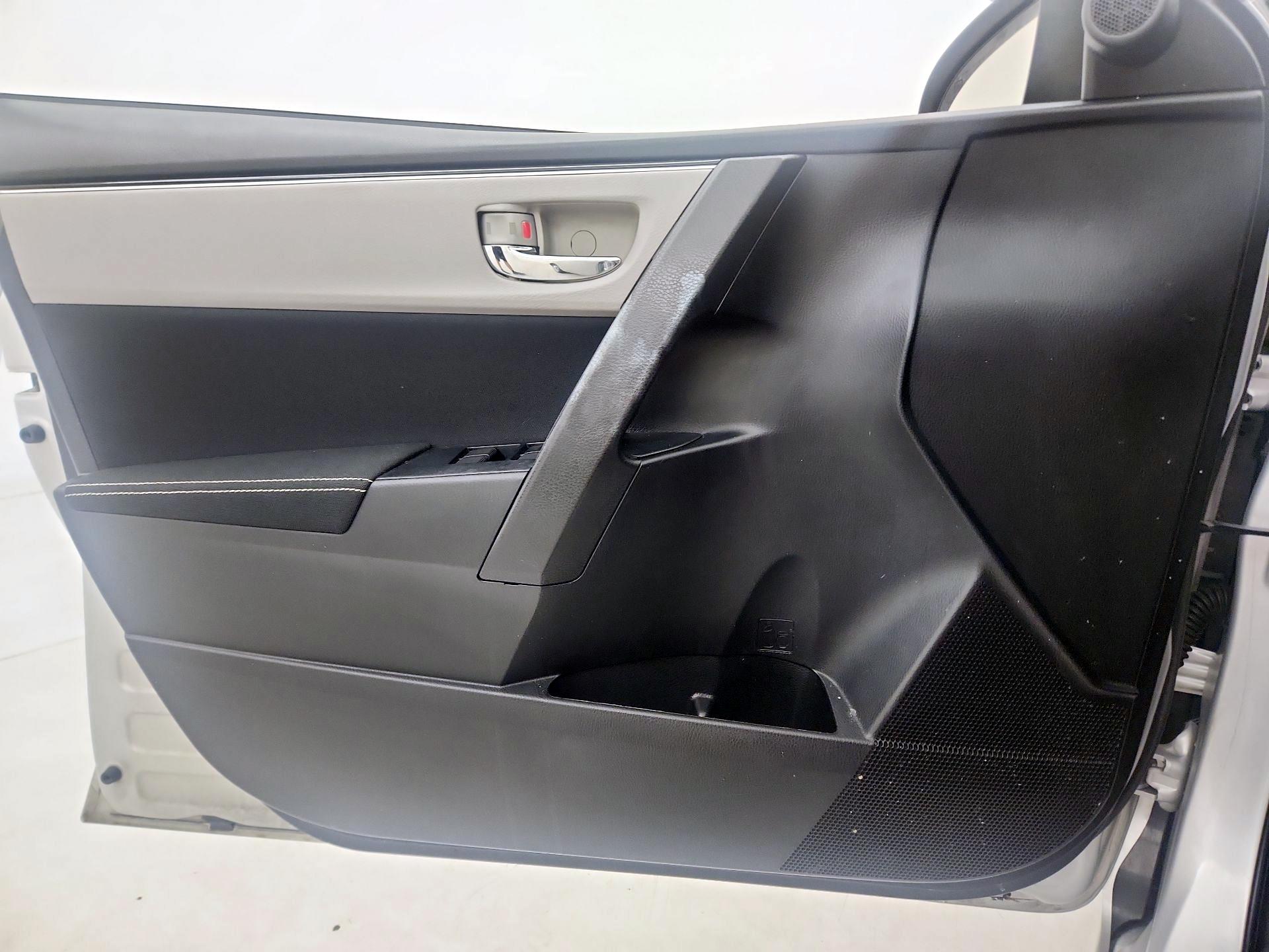 Thumbnail: 2019 Toyota Corolla - 12