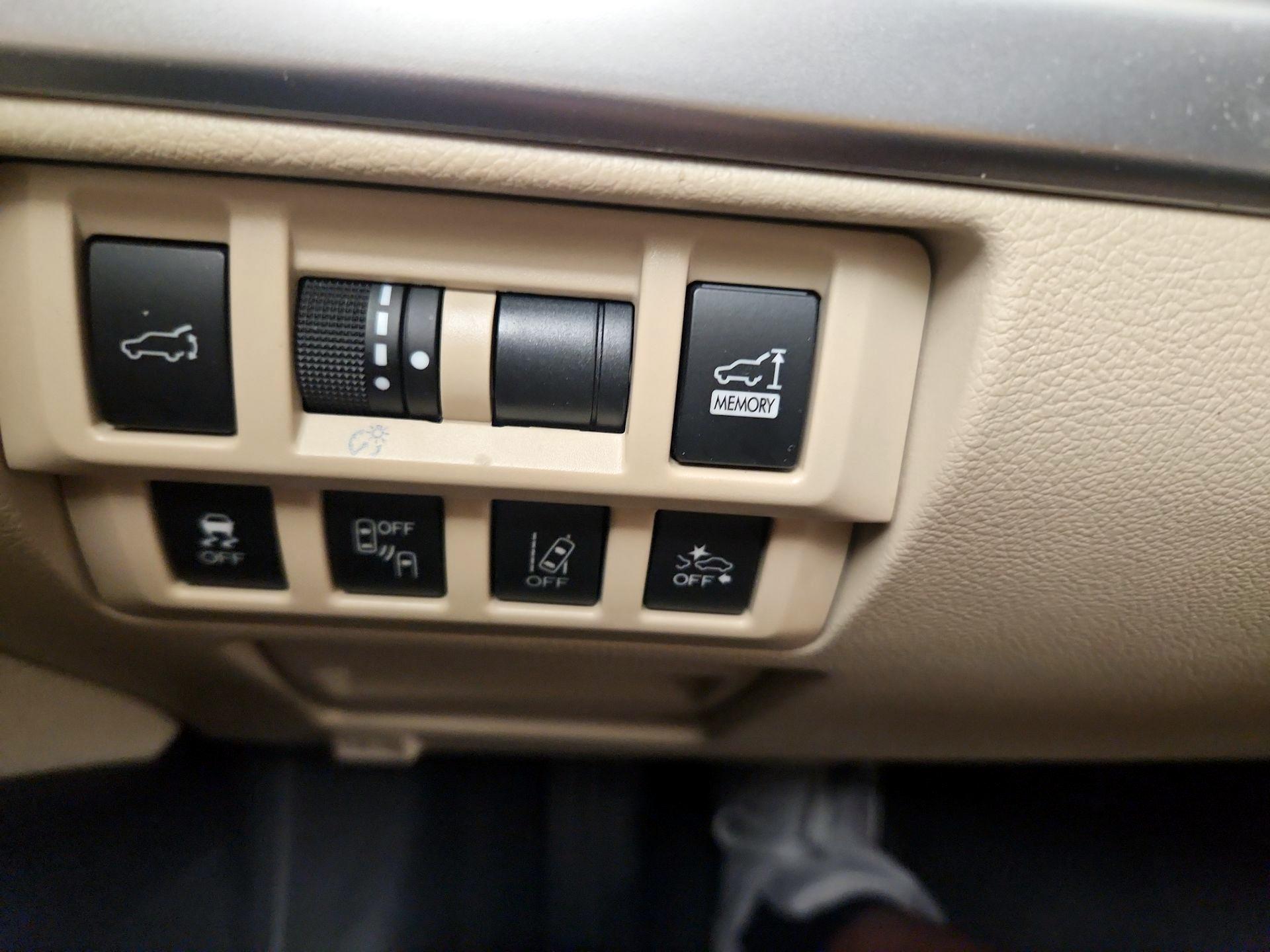 Thumbnail: 2018 Subaru Outback - 13