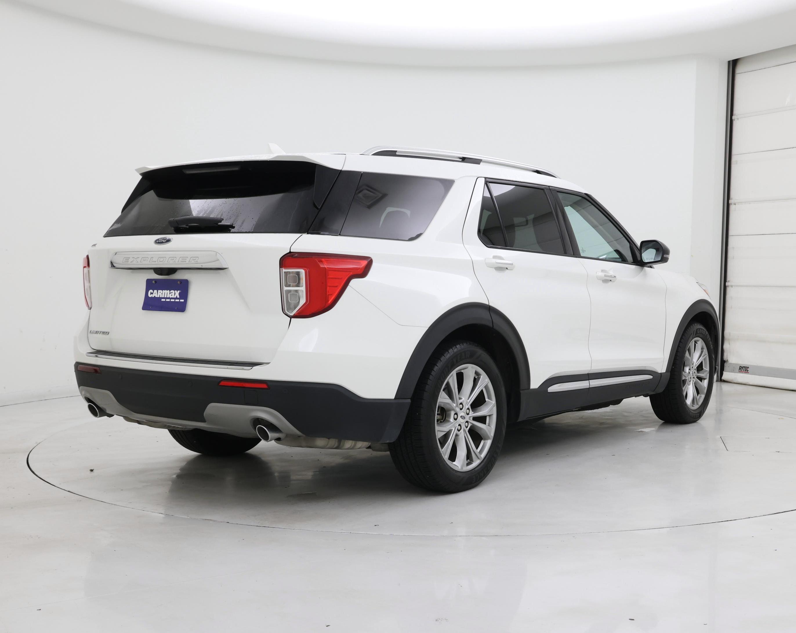 Thumbnail: 2021 Ford Explorer - 8