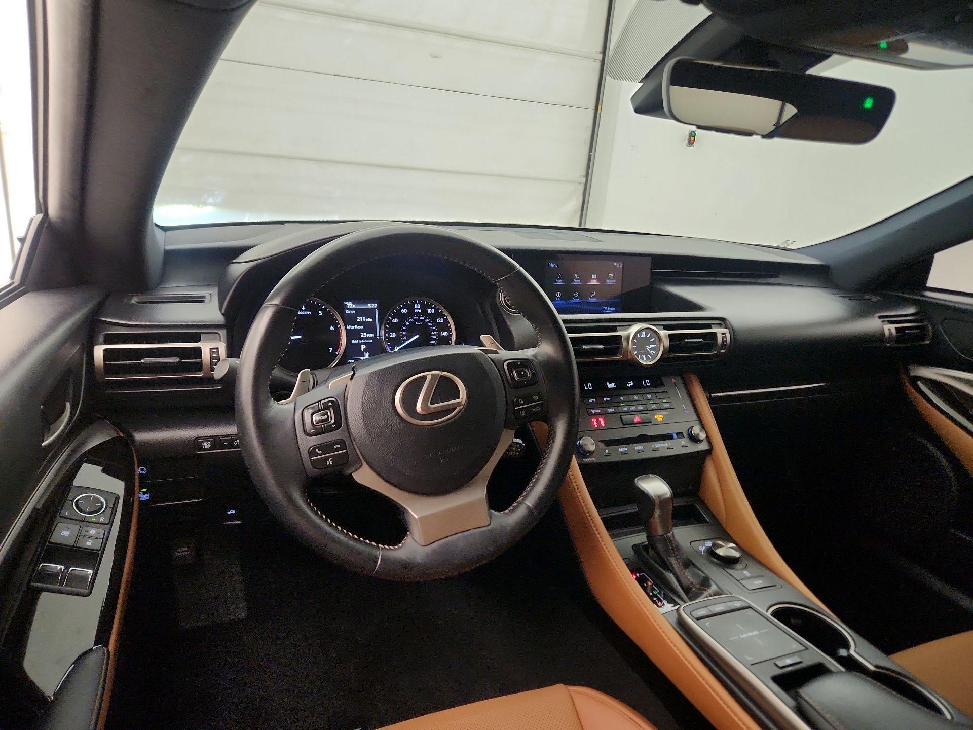 Thumbnail: 2019 Lexus RC - 9