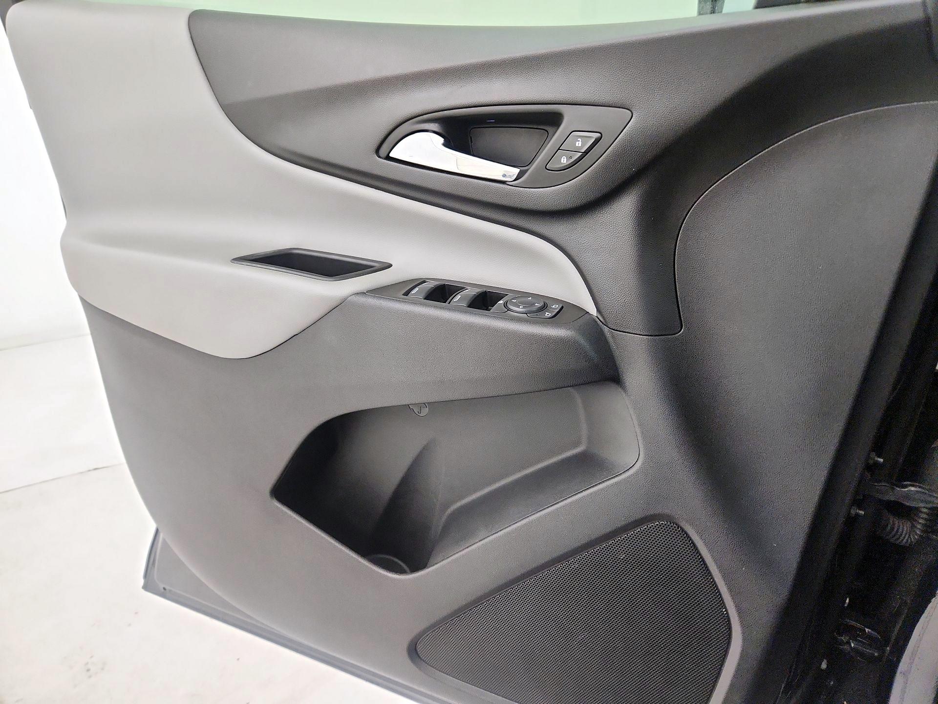 Thumbnail: 2021 Chevrolet Equinox - 12