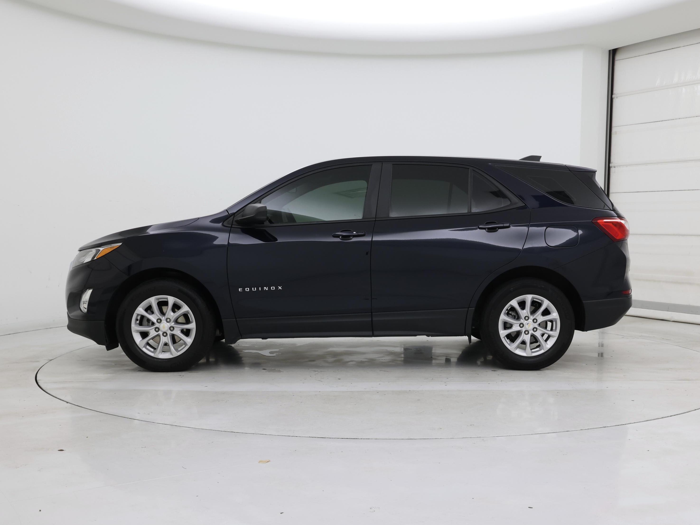 Thumbnail: 2021 Chevrolet Equinox - 3