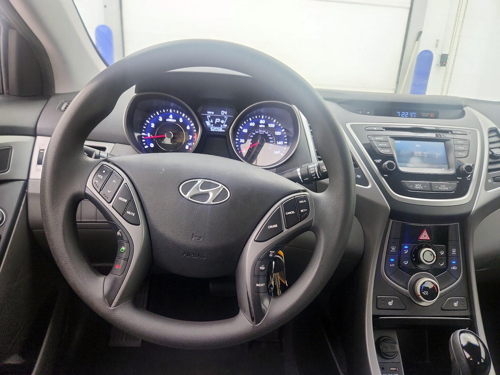 Thumbnail: 2014 Hyundai Elantra - 10