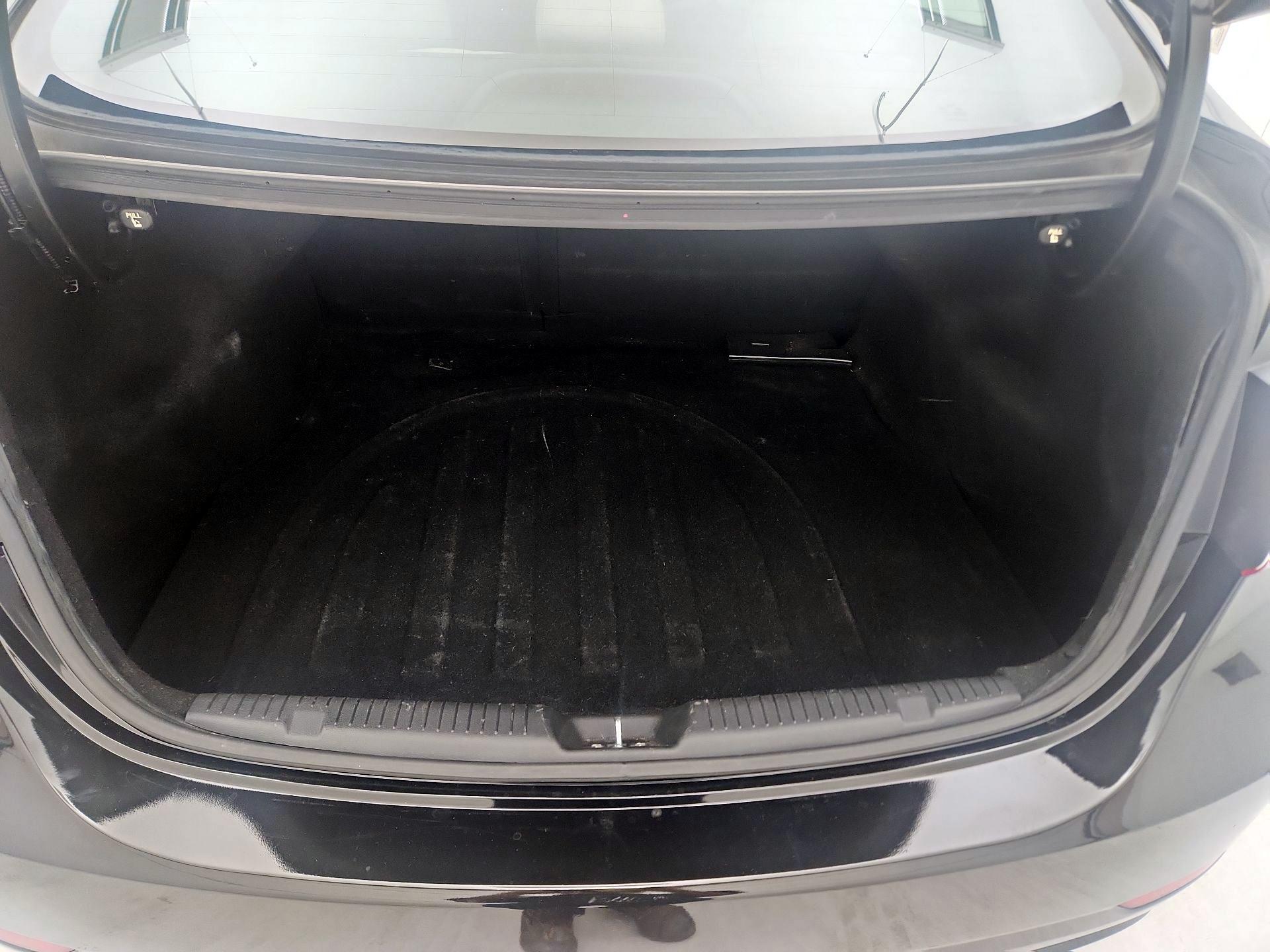 Thumbnail: 2014 Hyundai Elantra - 20