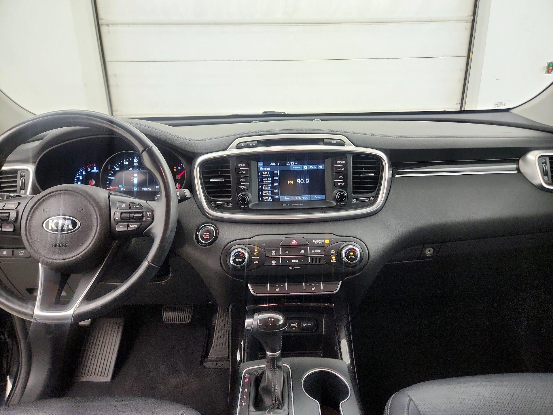Thumbnail: 2018 Kia Sorento - 9