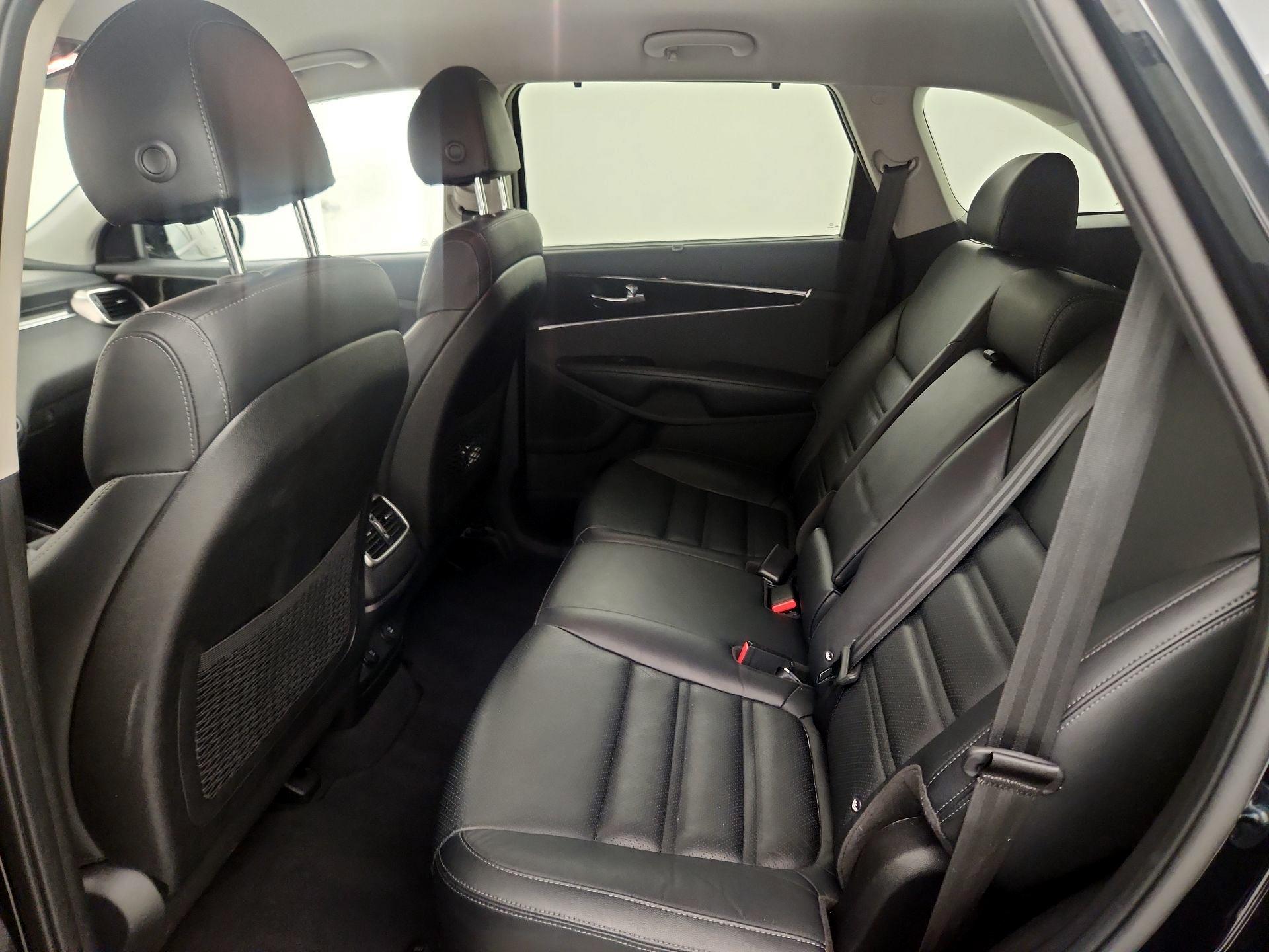 Thumbnail: 2018 Kia Sorento - 19
