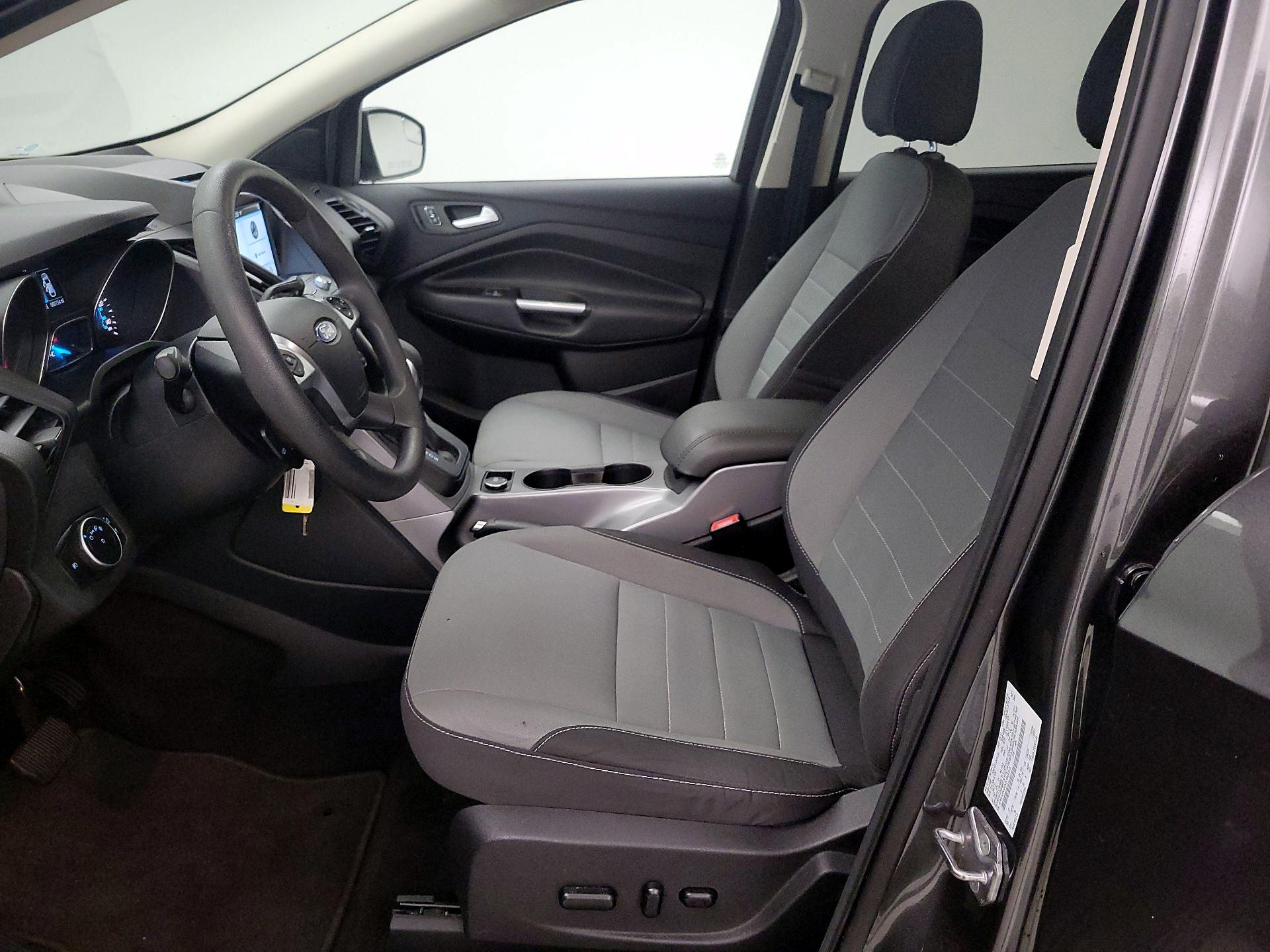 Thumbnail: 2016 Ford Escape - 9