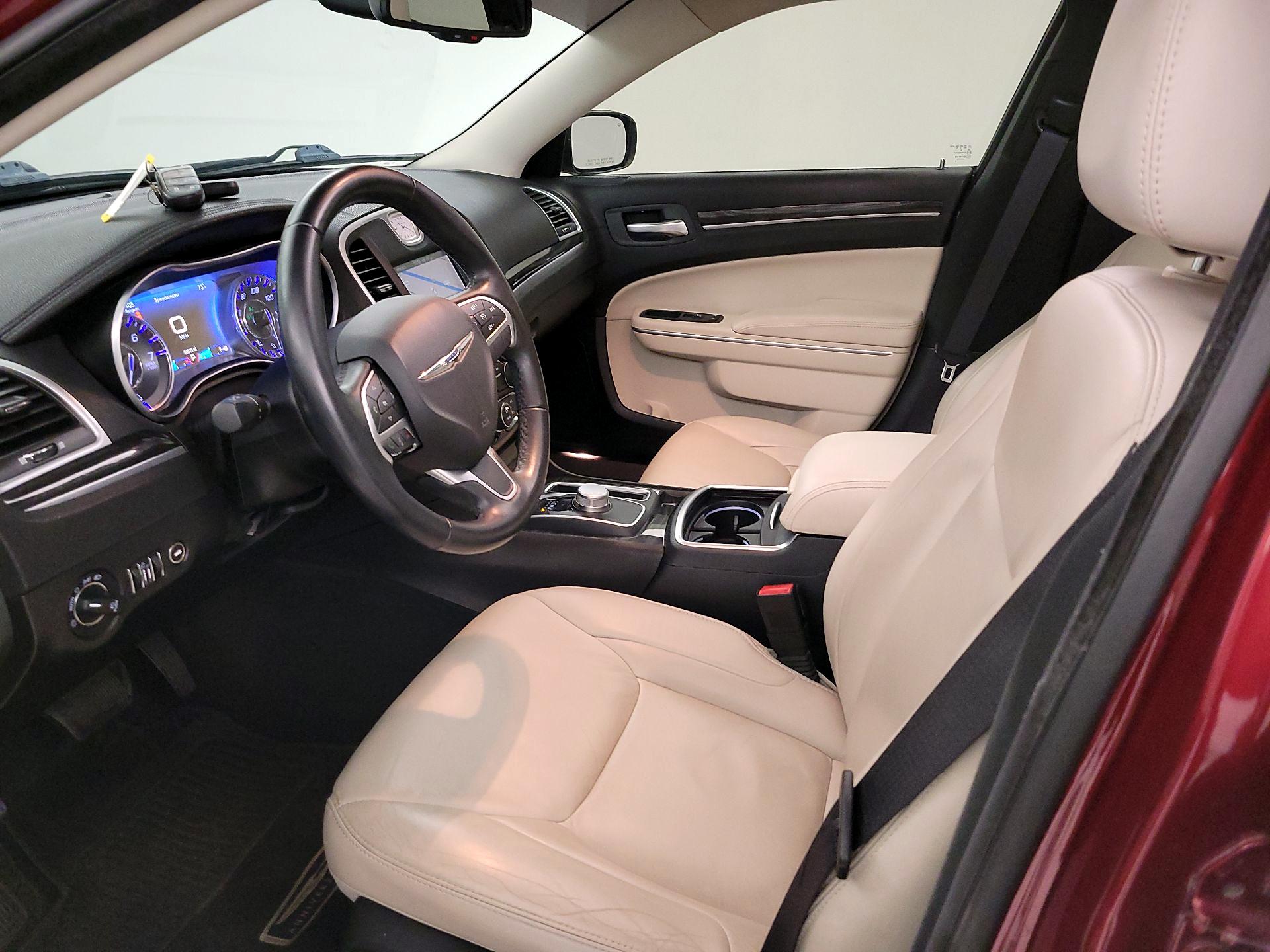 Thumbnail: 2016 Chrysler 300 - 9