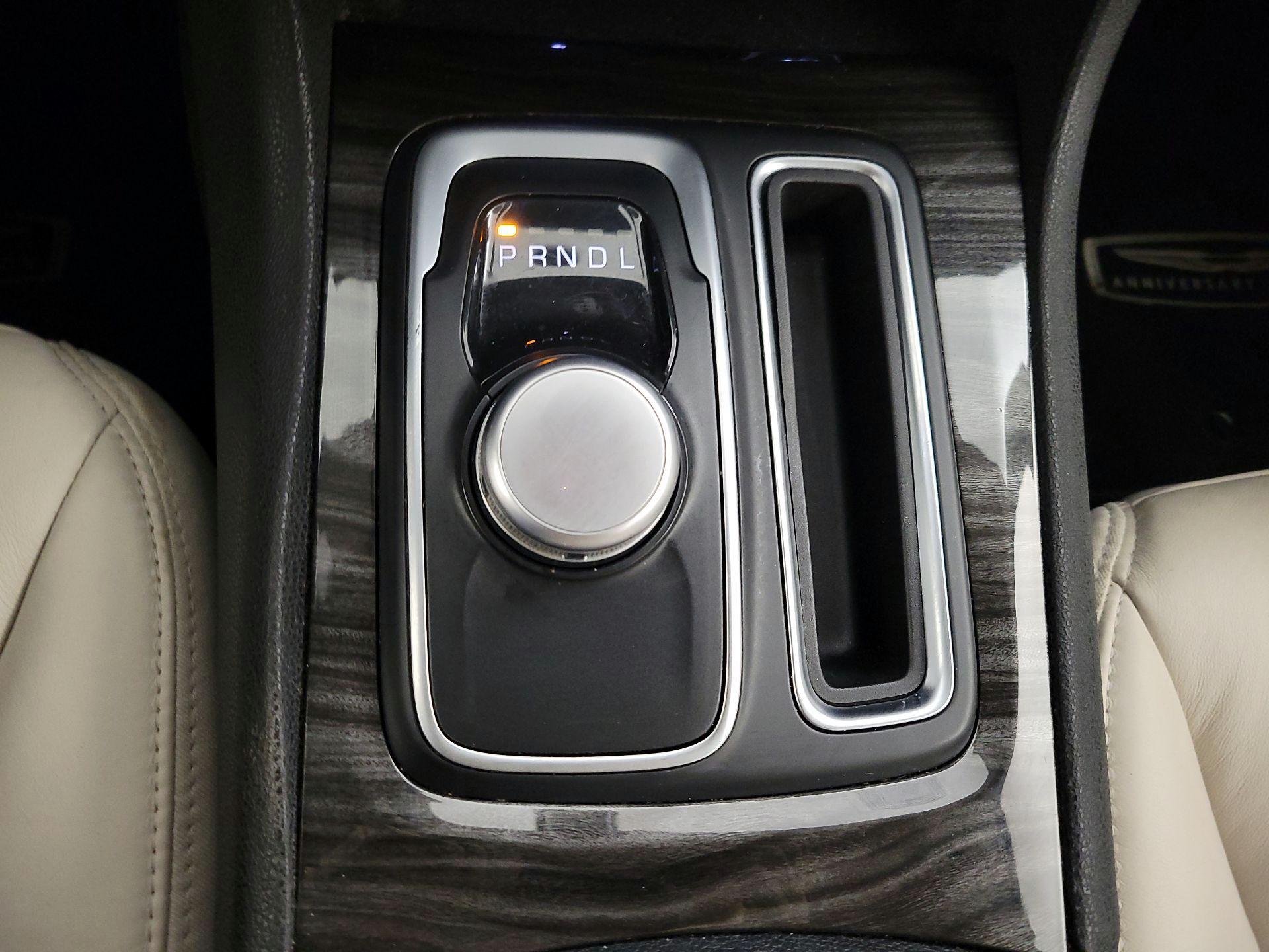 Thumbnail: 2016 Chrysler 300 - 16