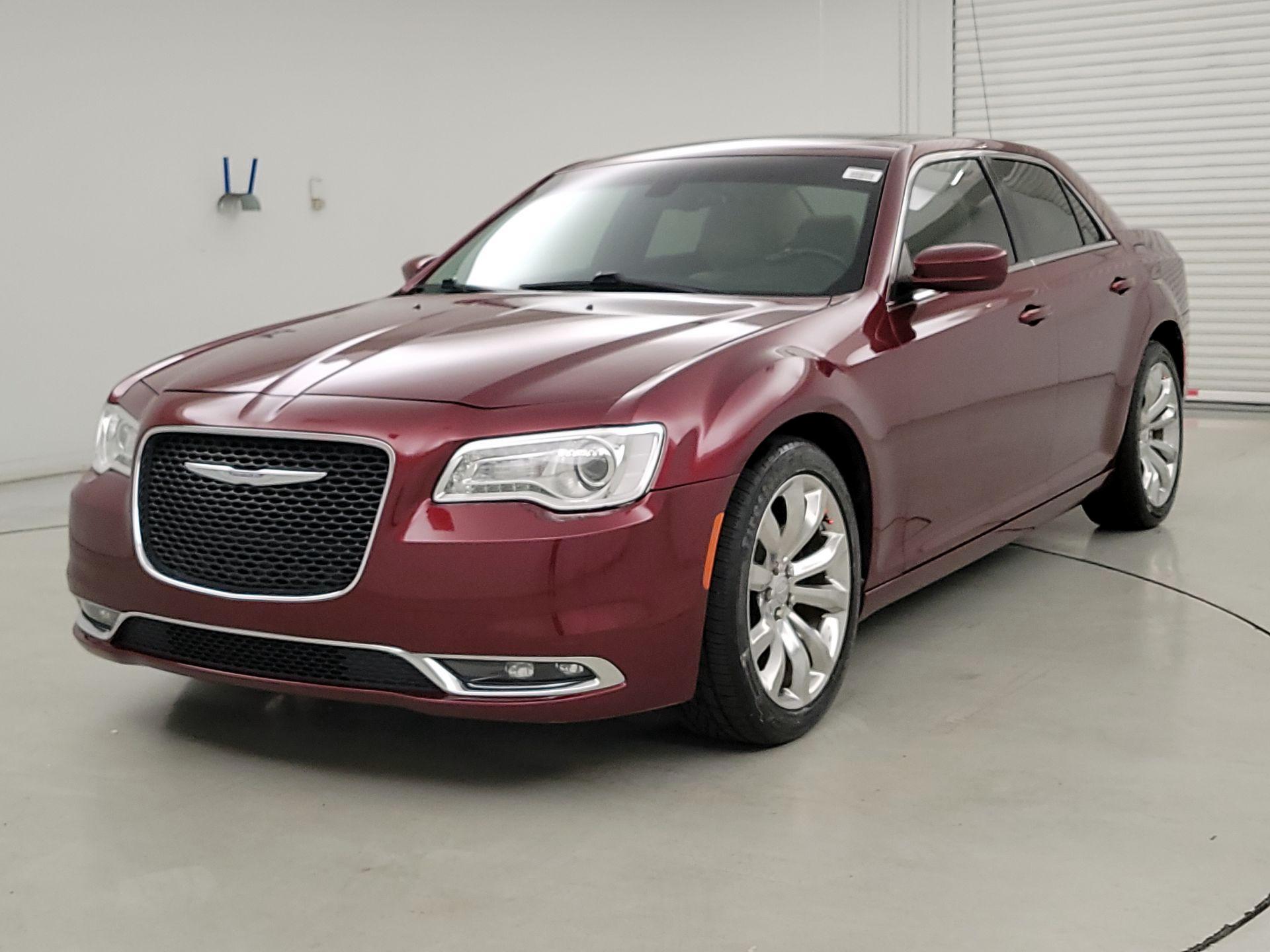 Thumbnail: 2016 Chrysler 300 - 3