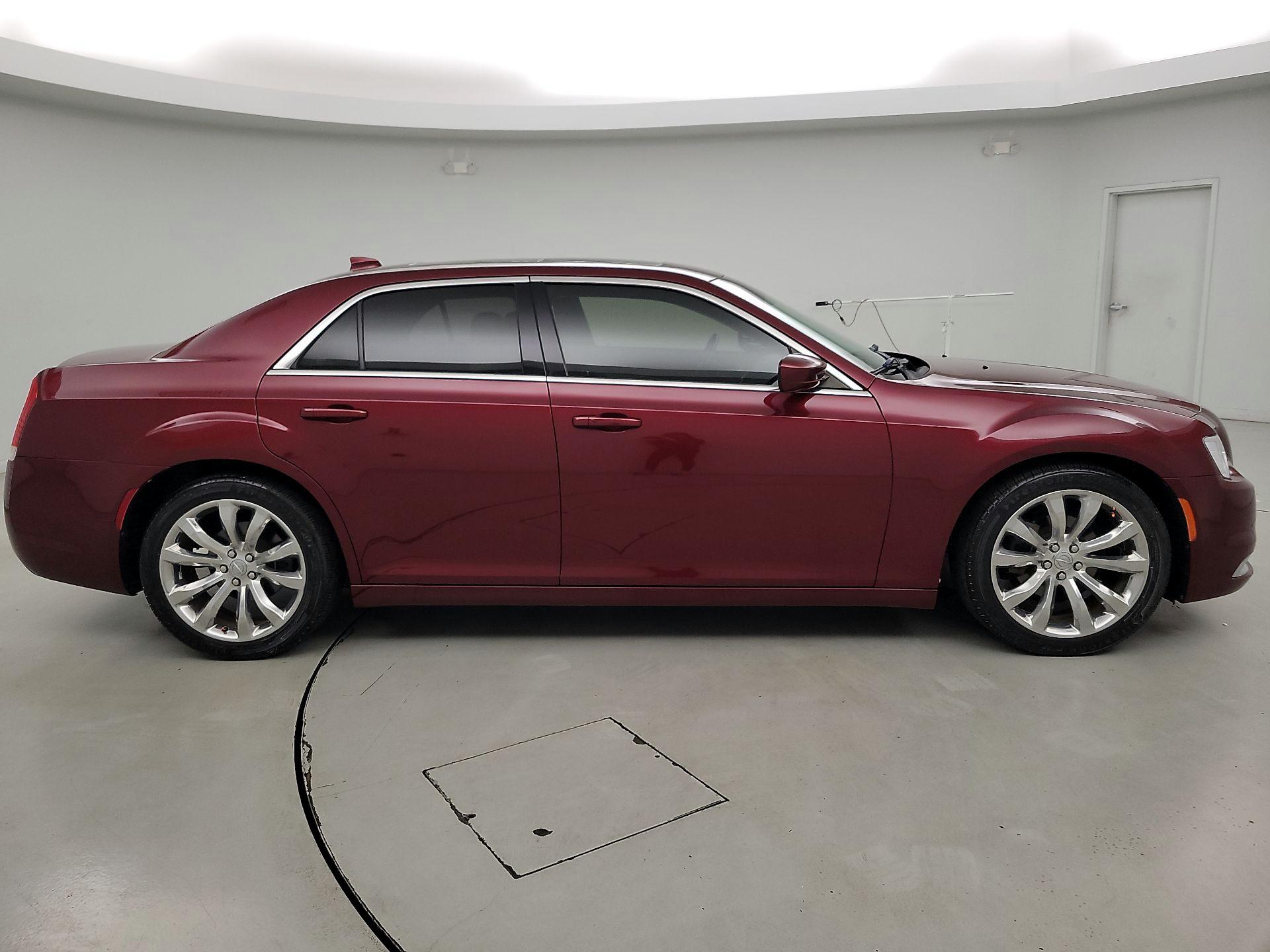 Thumbnail: 2016 Chrysler 300 - 4