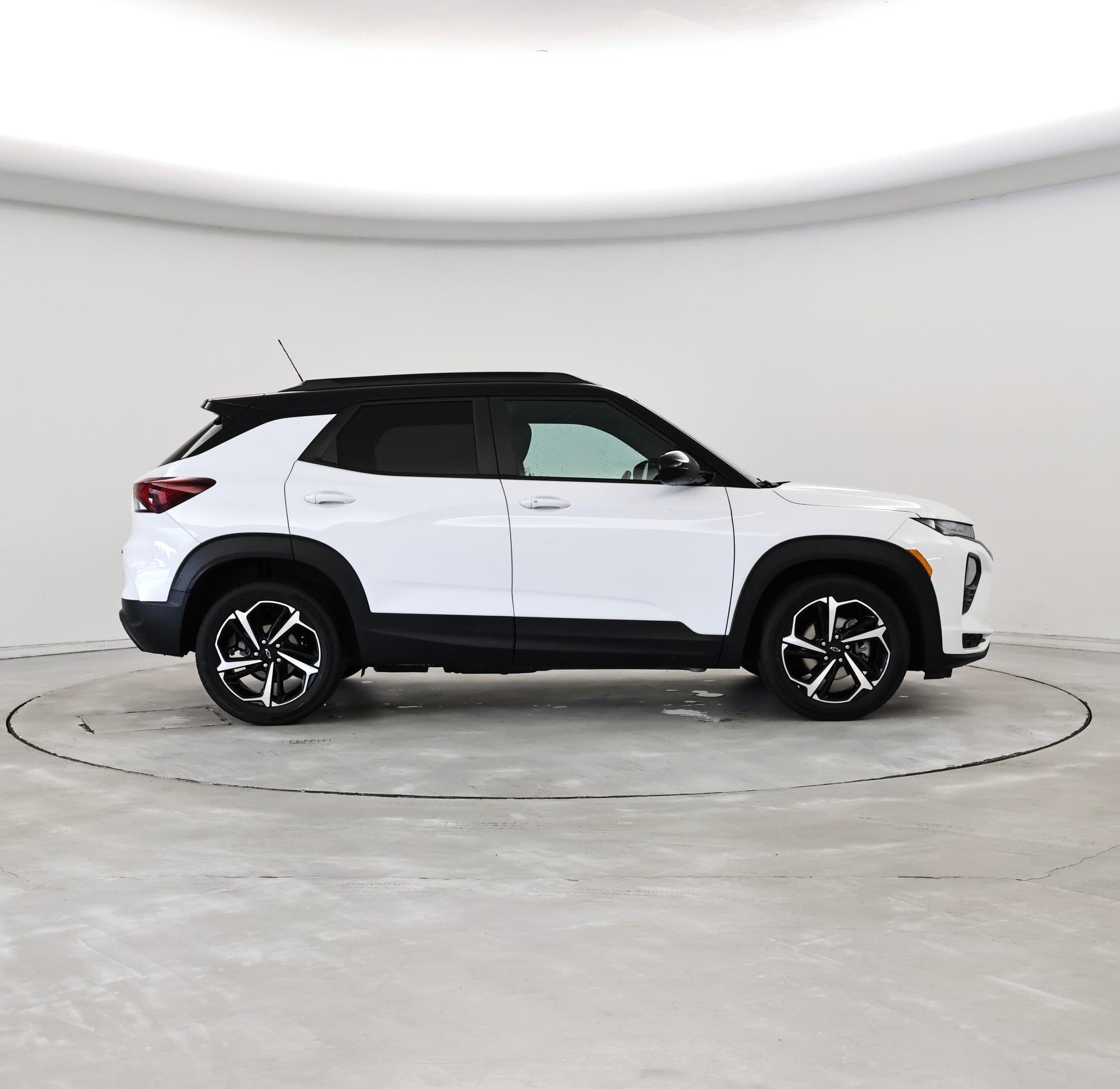 Thumbnail: 2023 Chevrolet TrailBlazer - 7