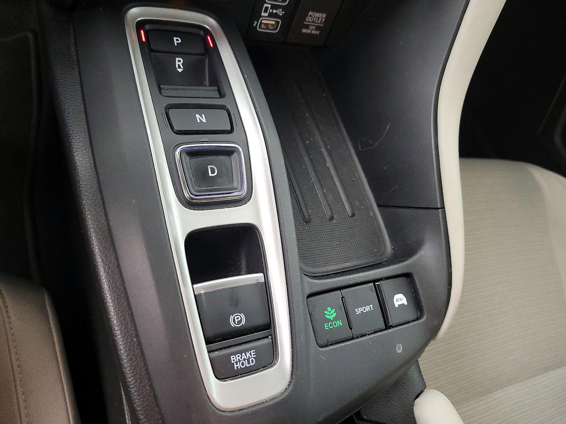 Thumbnail: 2019 Honda Insight - 15