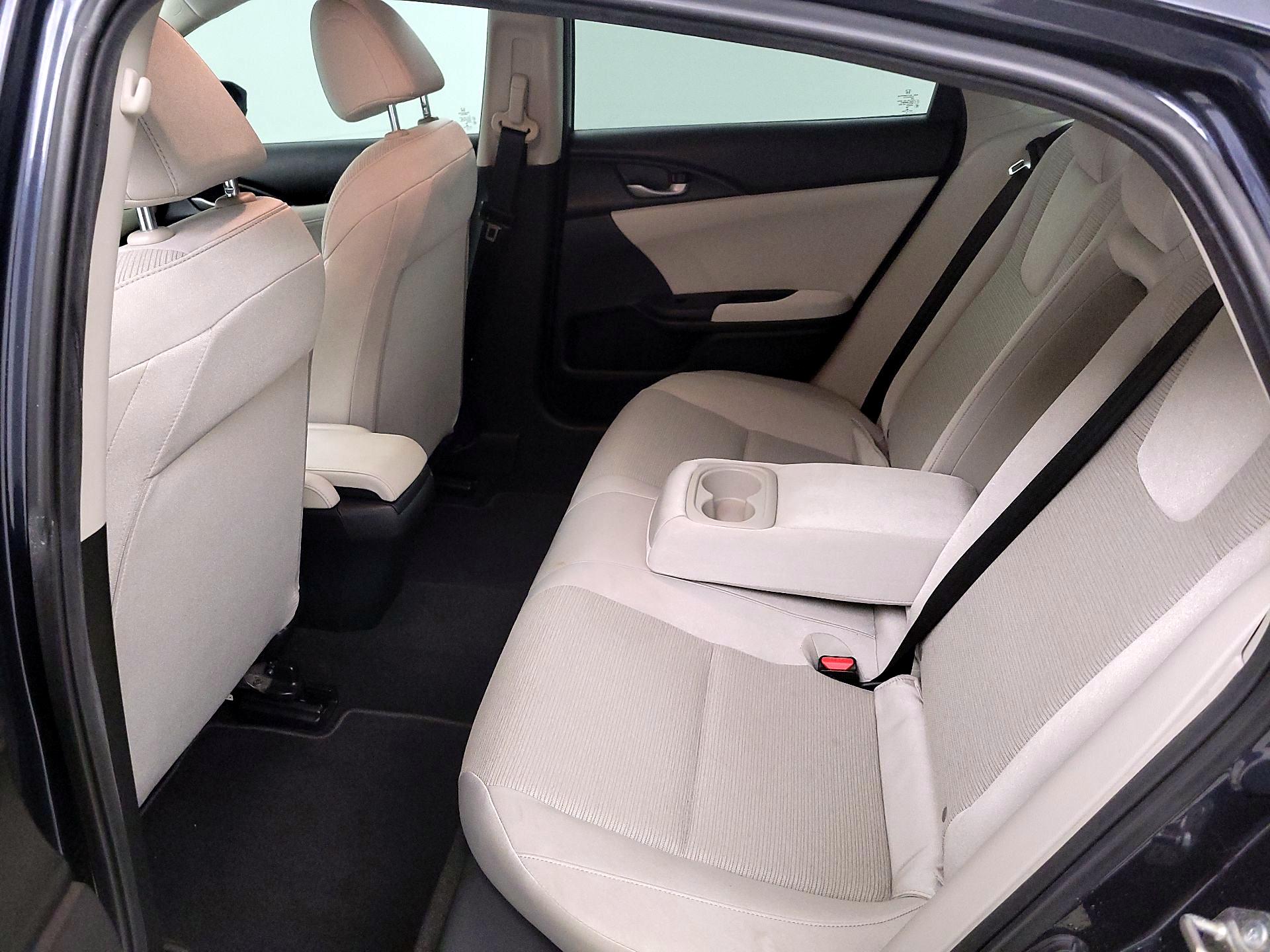 Thumbnail: 2019 Honda Insight - 17