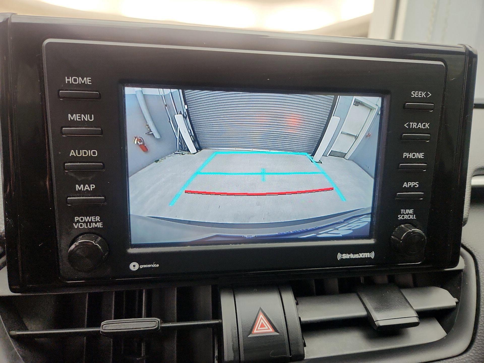 Thumbnail: 2020 Toyota RAV4 - 15