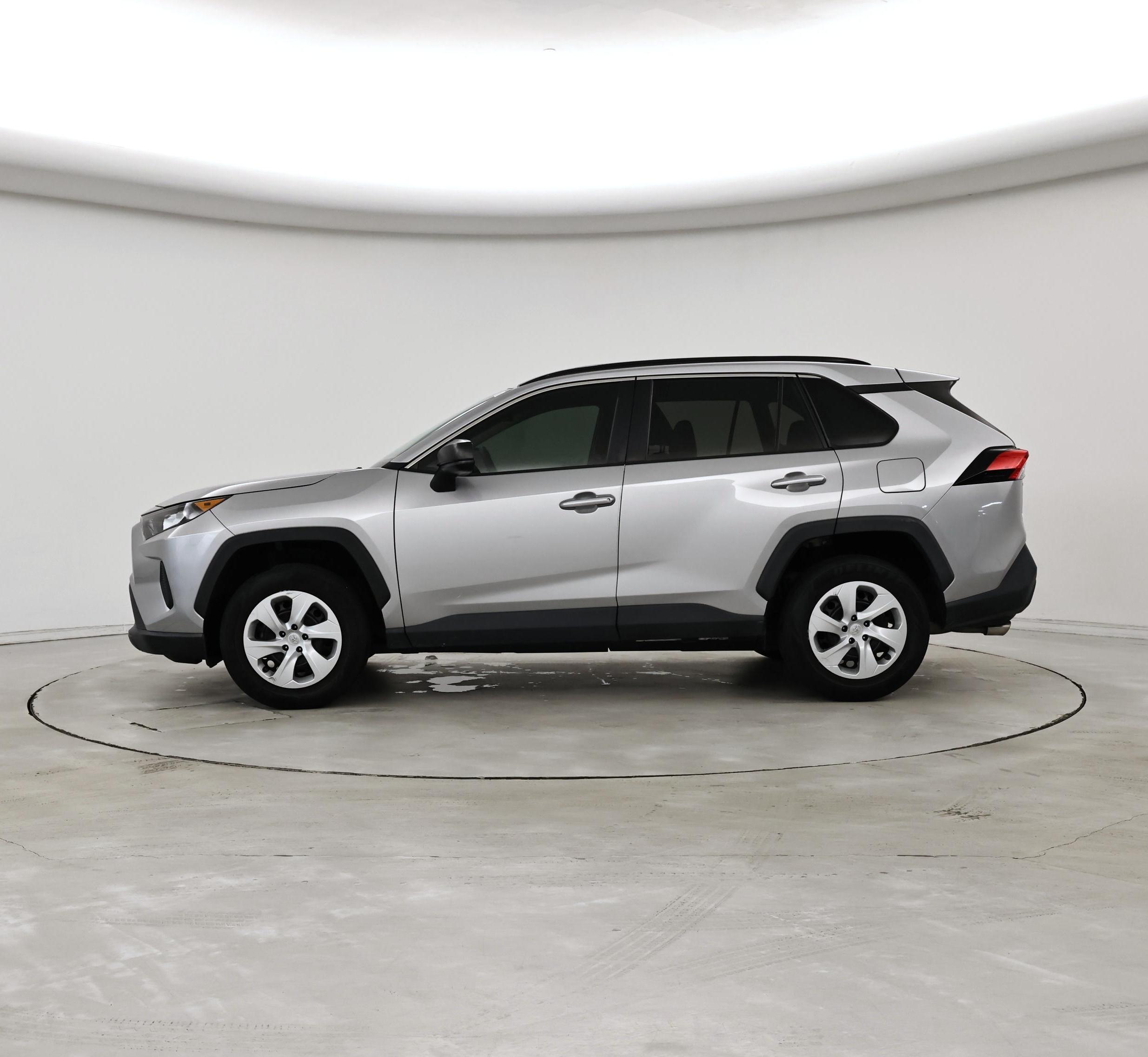Thumbnail: 2020 Toyota RAV4 - 3