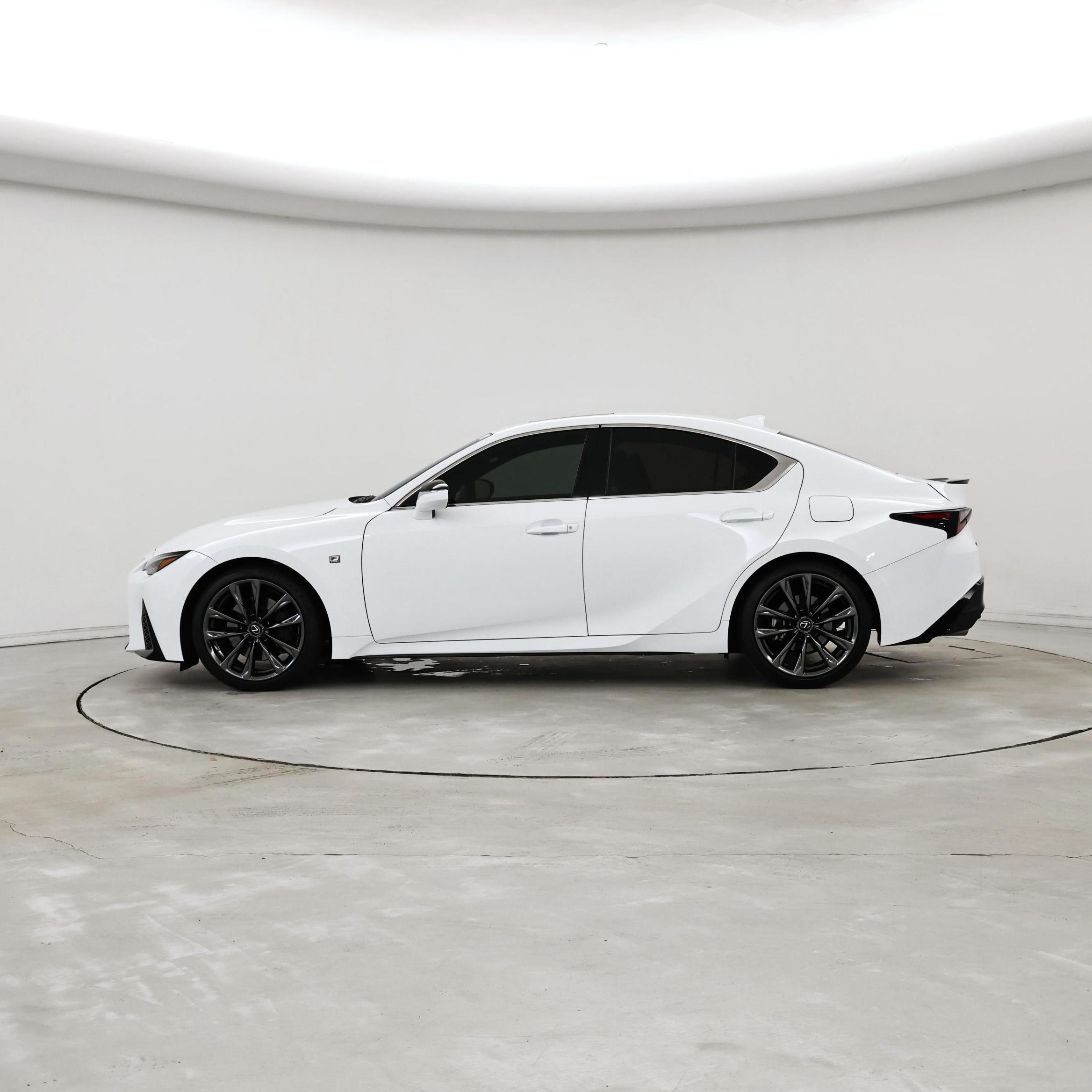 Thumbnail: 2024 Lexus IS - 3