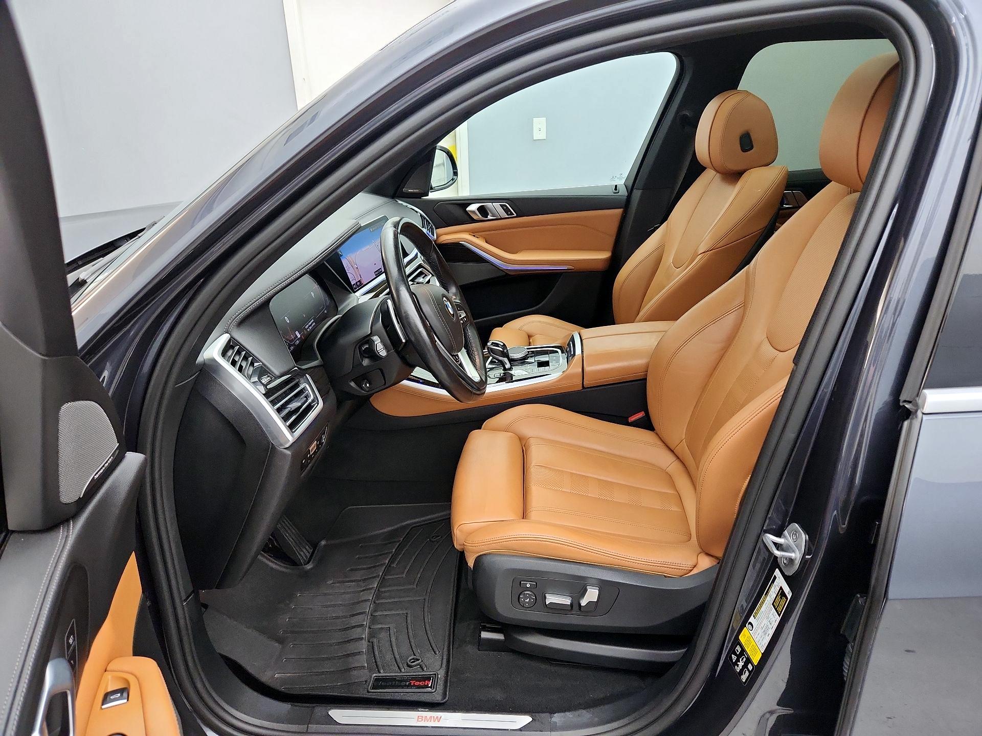 Thumbnail: 2021 BMW X5 - 11