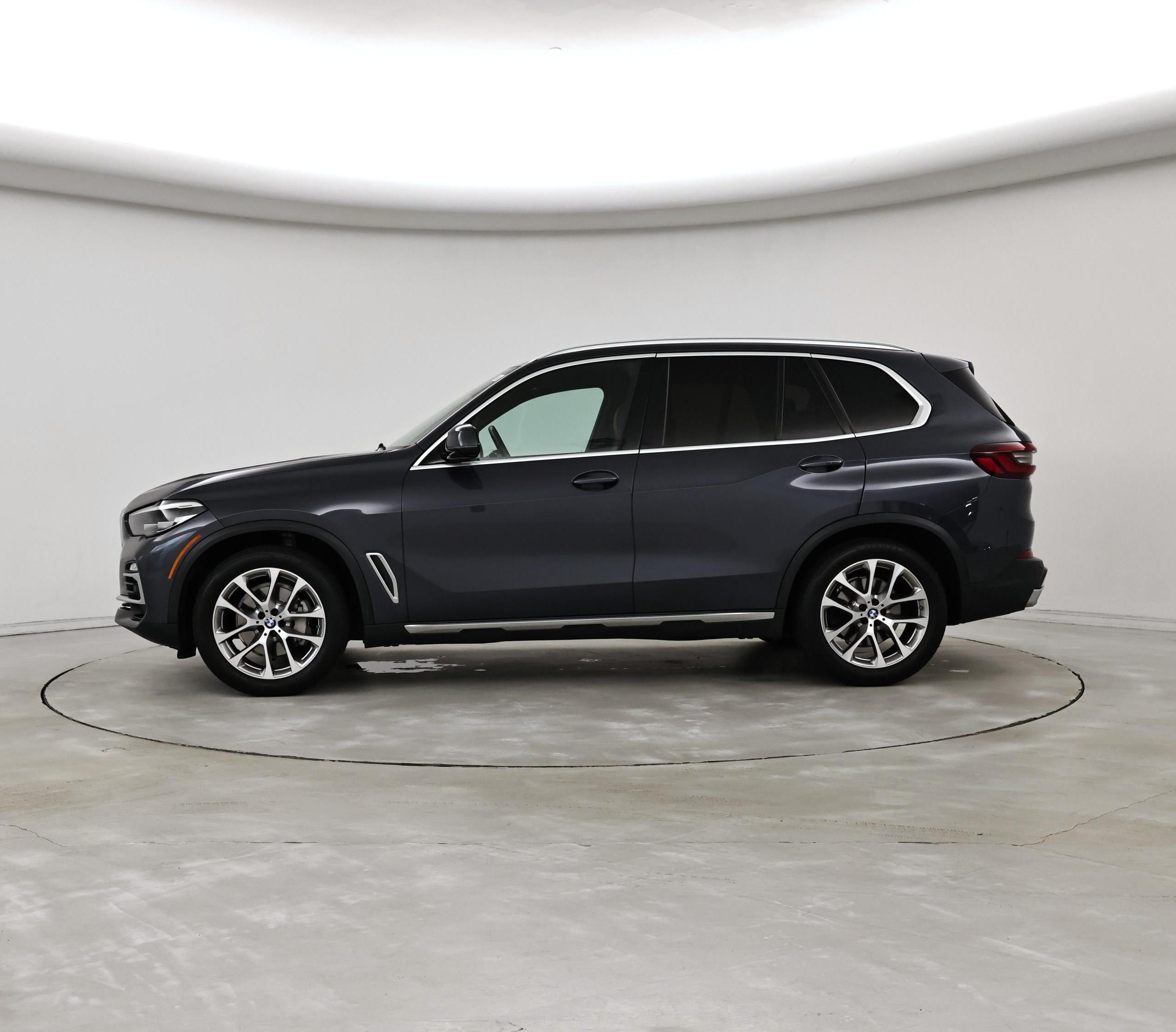 Thumbnail: 2021 BMW X5 - 3