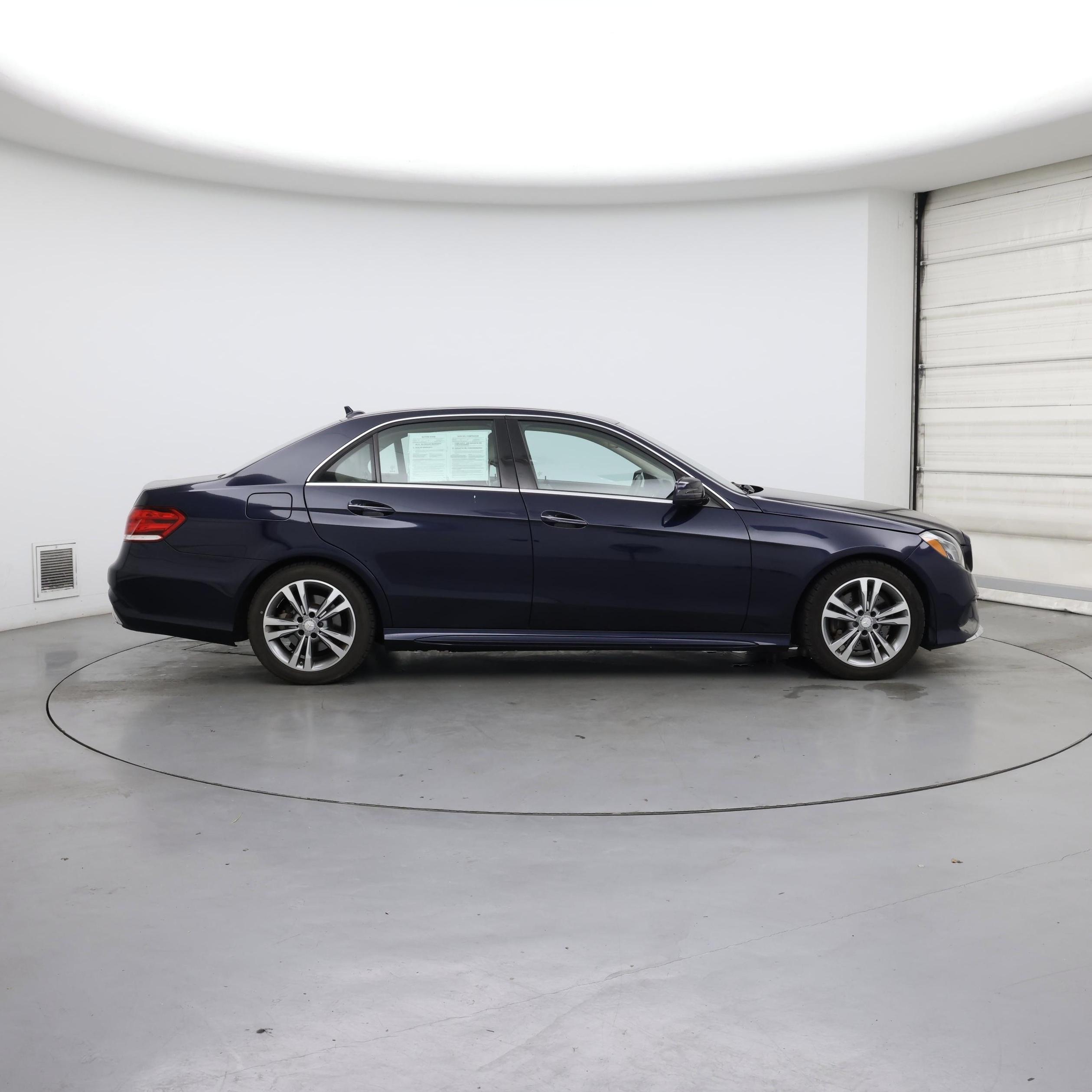 Thumbnail: 2015 Mercedes-Benz E-Class - 7