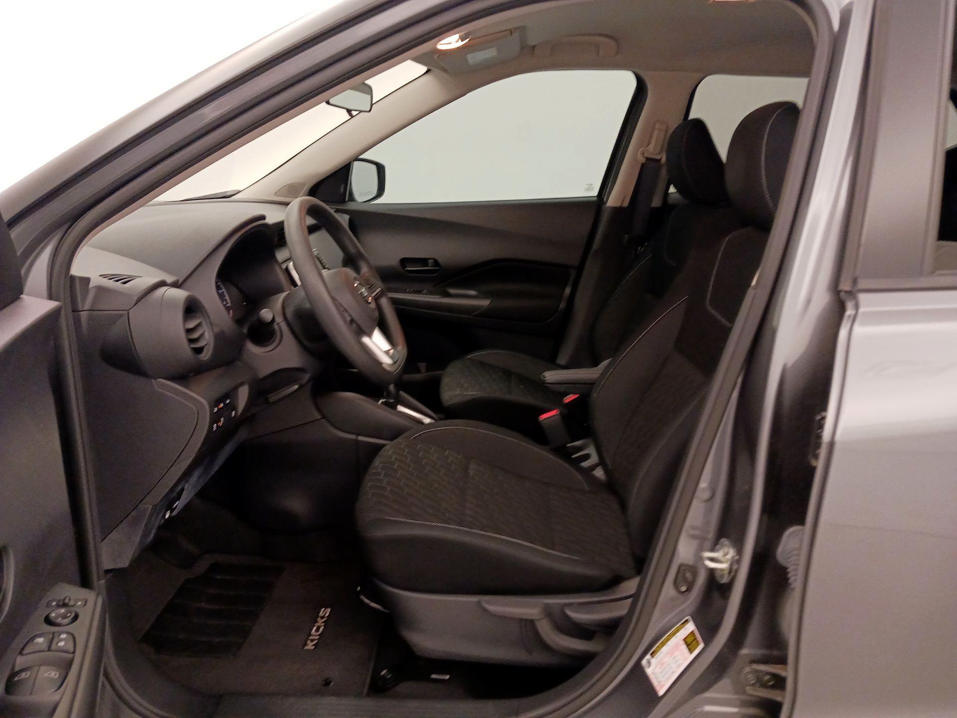 Thumbnail: 2021 Nissan Kicks - 11