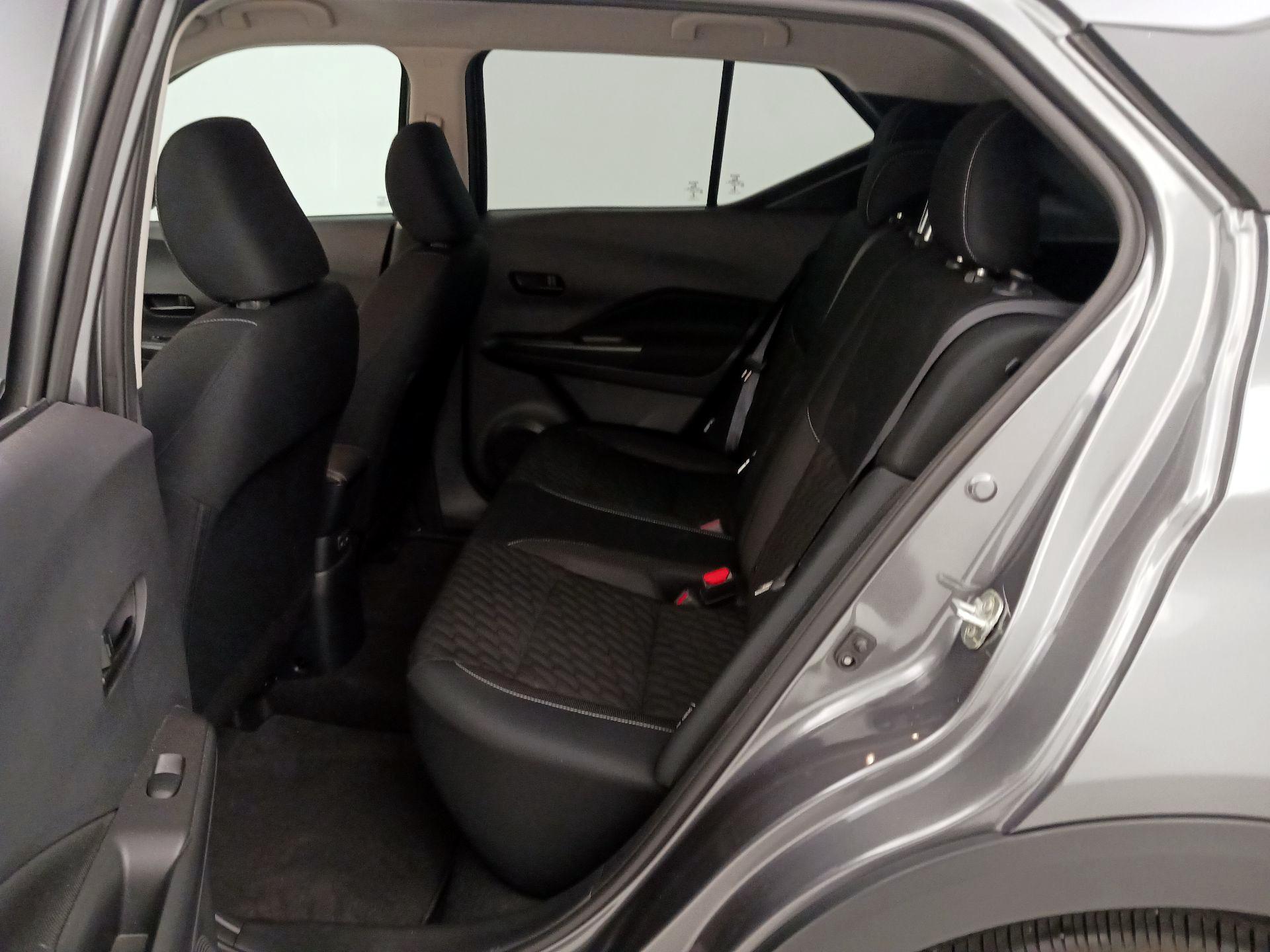 Thumbnail: 2021 Nissan Kicks - 19