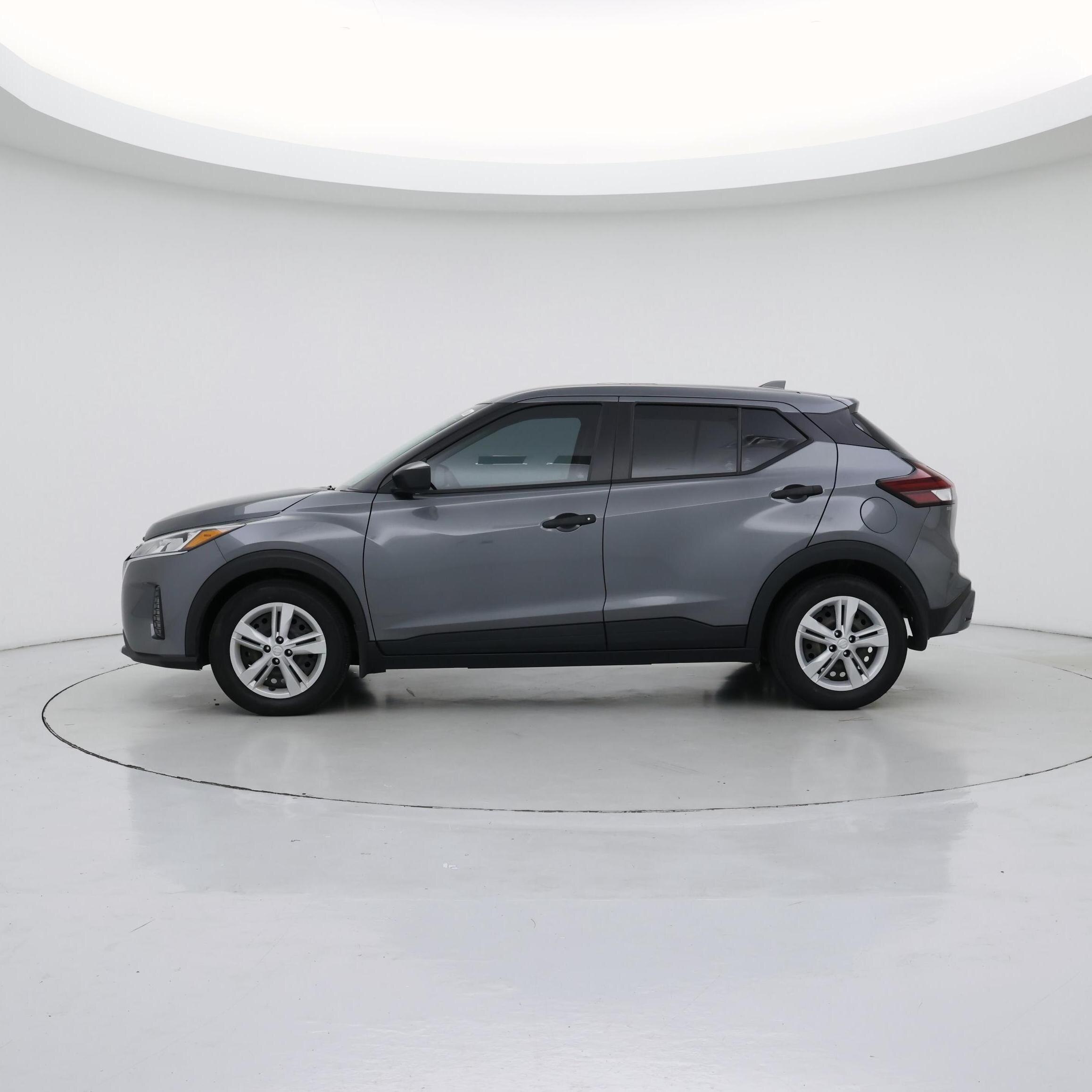 Thumbnail: 2021 Nissan Kicks - 3