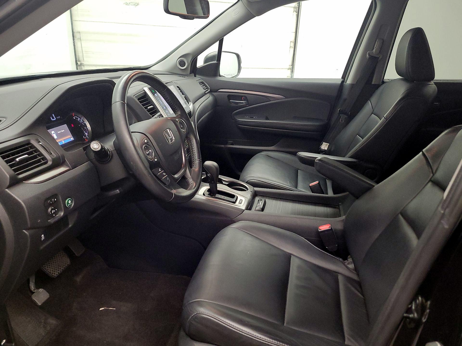 Thumbnail: 2016 Honda Pilot - 11