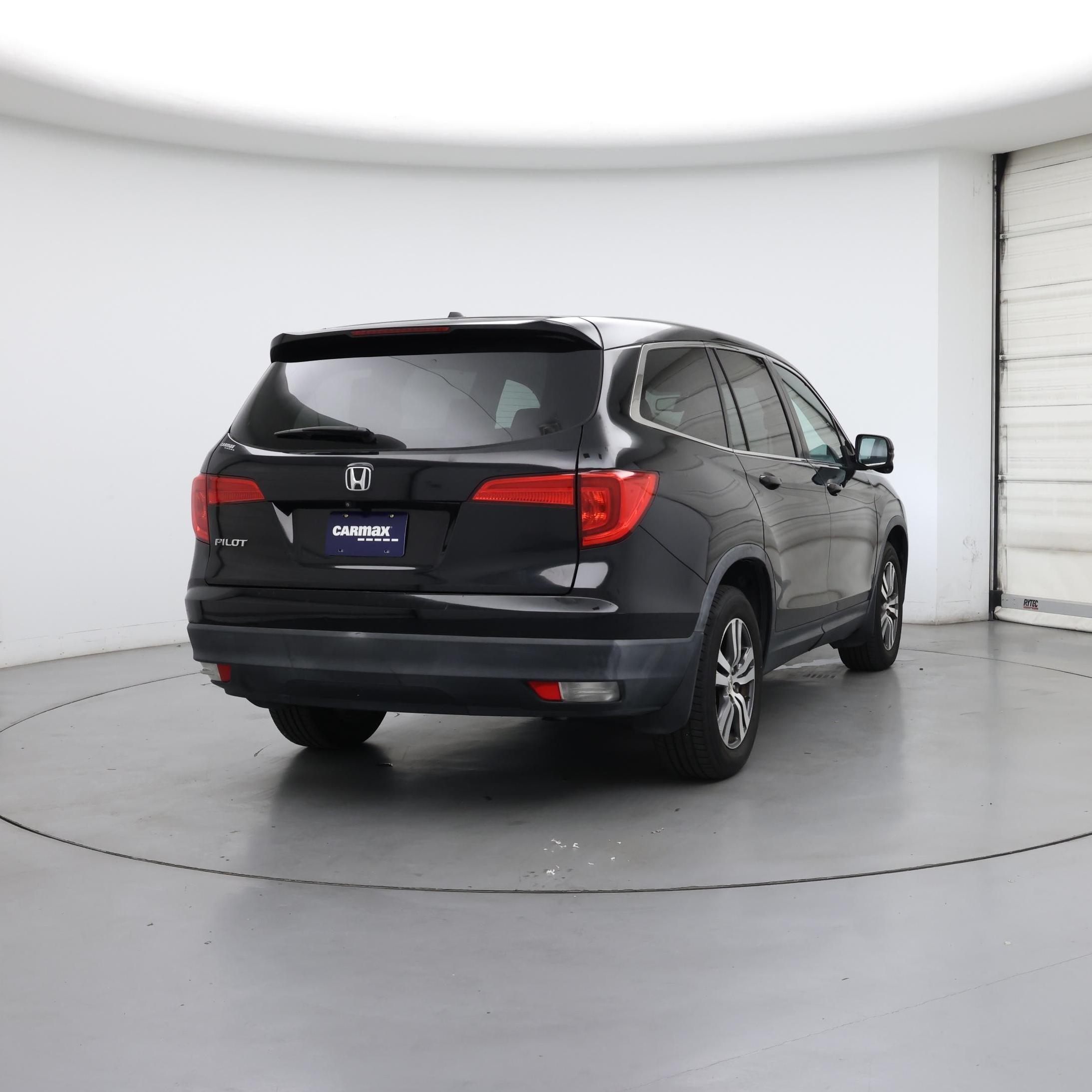 Thumbnail: 2016 Honda Pilot - 8