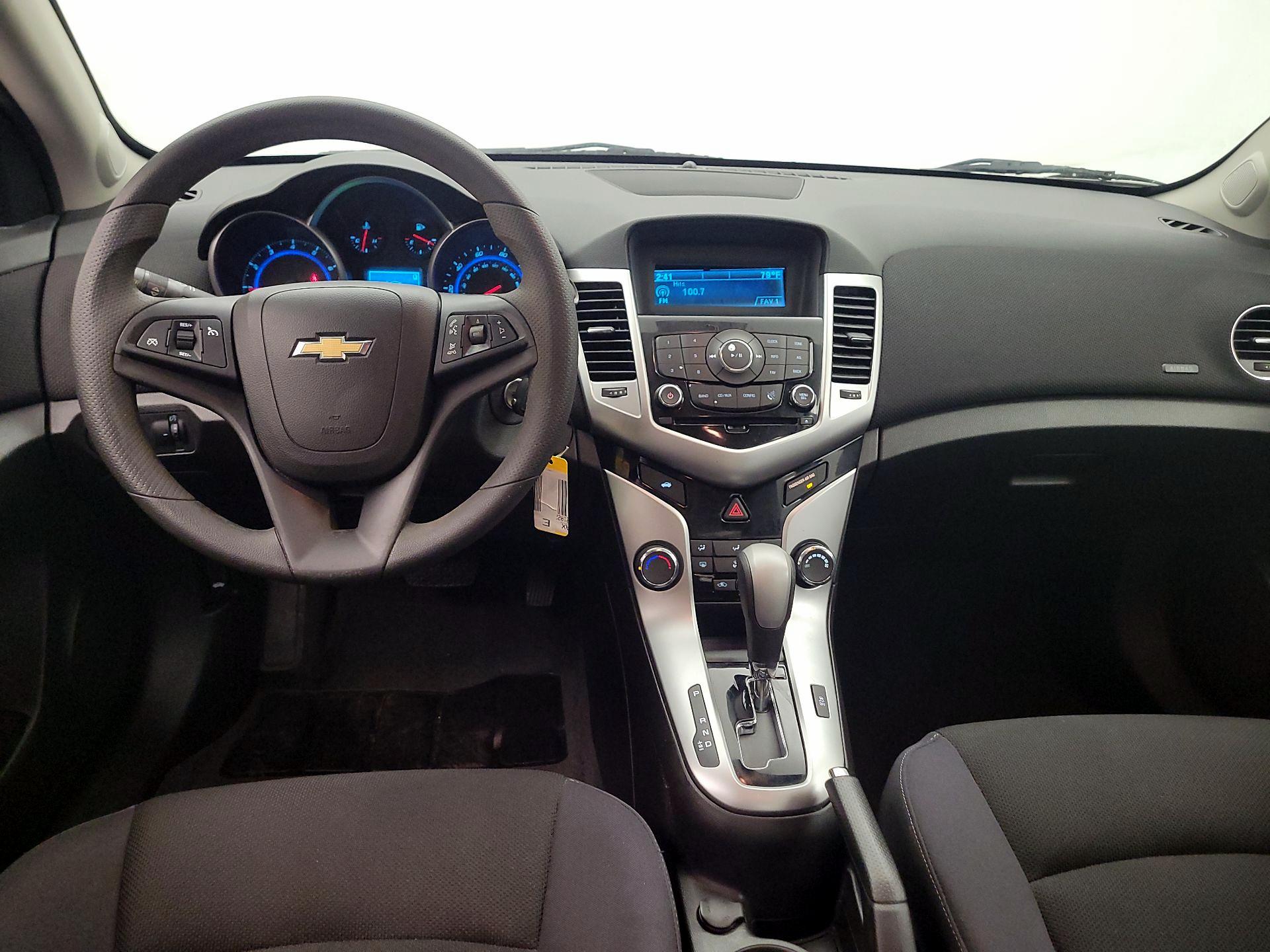 Thumbnail: 2015 Chevrolet Cruze - 9