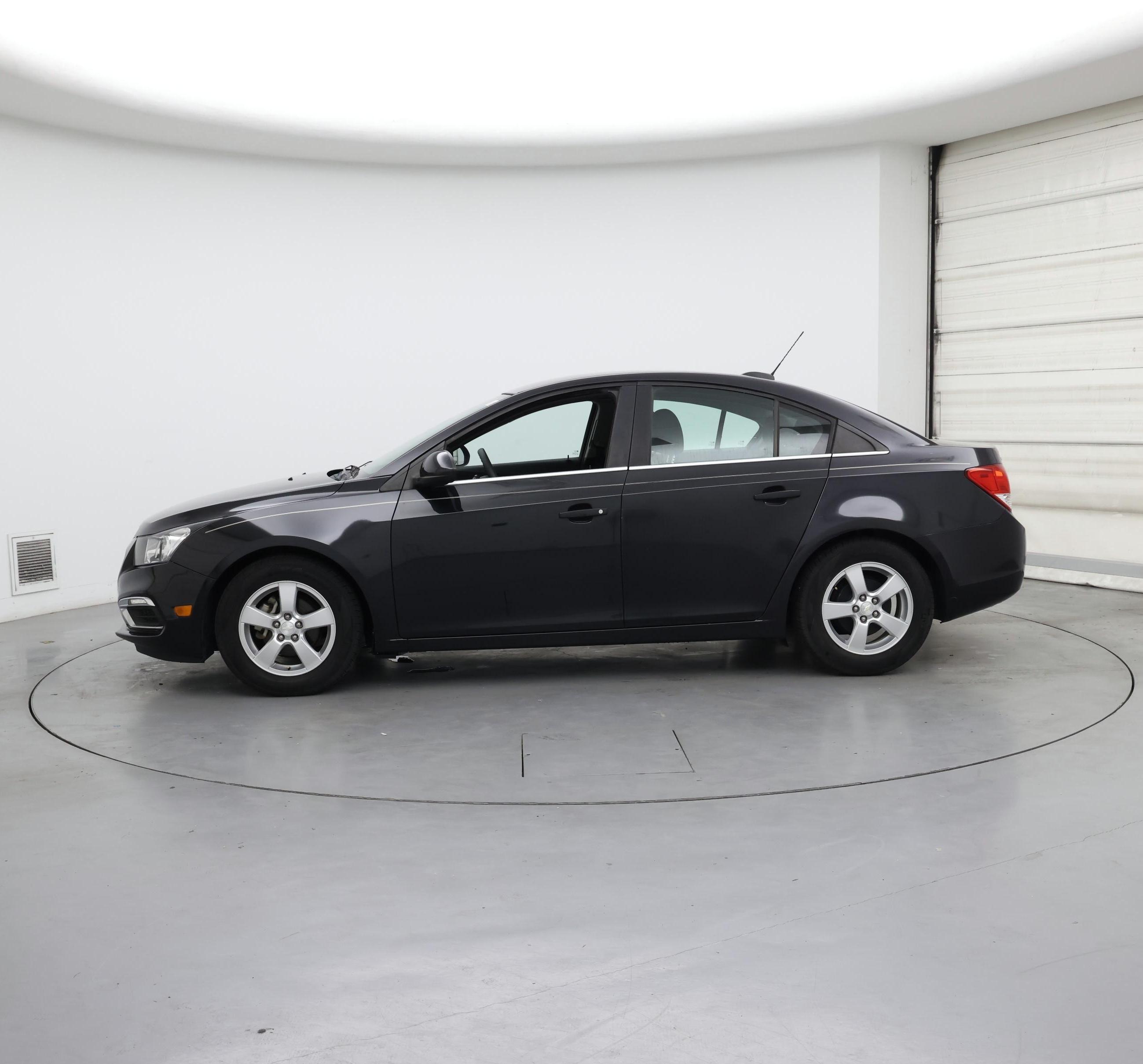 Thumbnail: 2015 Chevrolet Cruze - 3