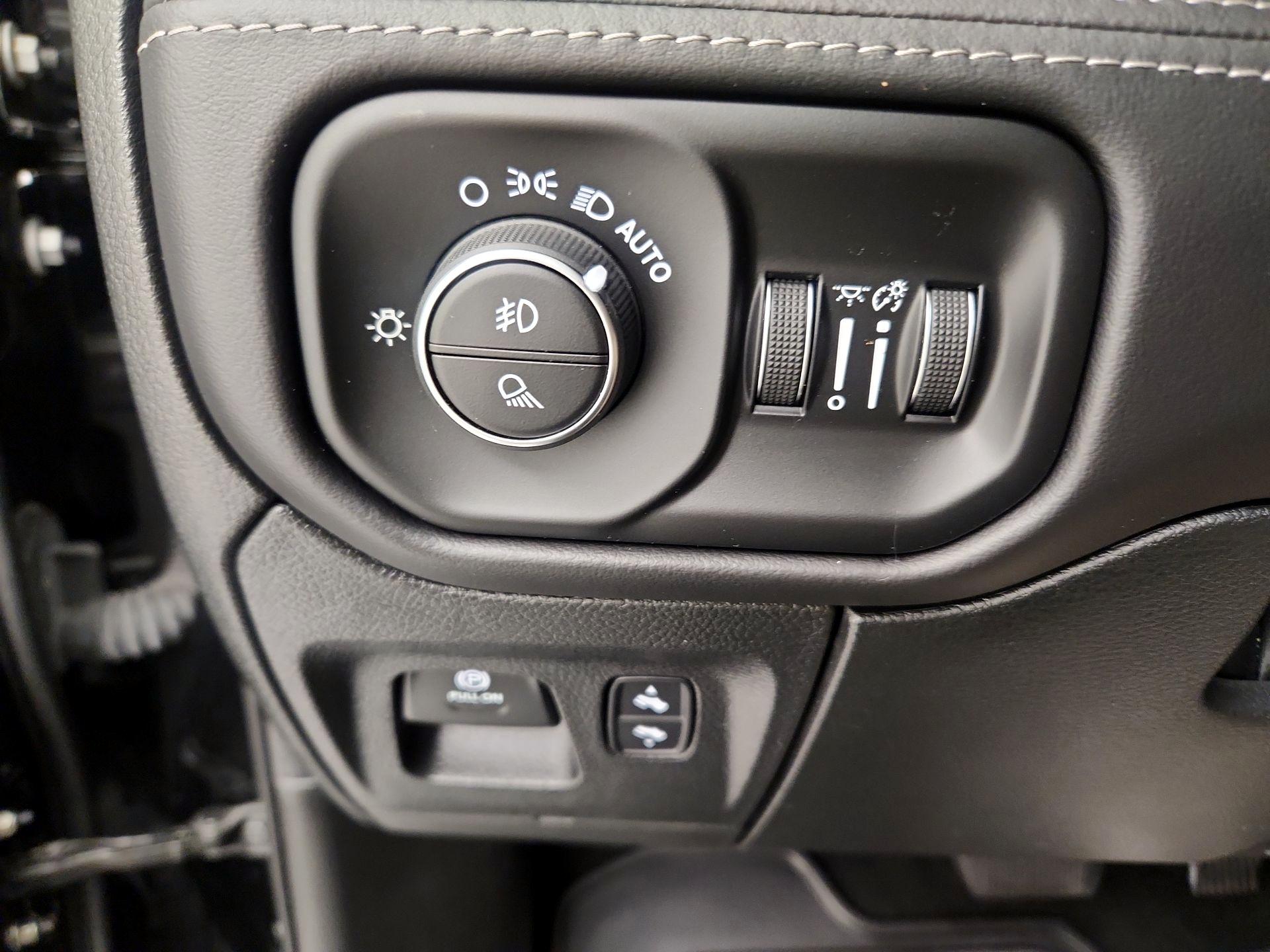 Thumbnail: 2023 RAM 1500 - 13