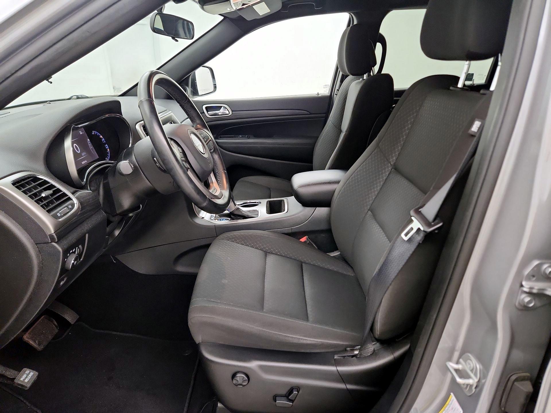 Thumbnail: 2020 Jeep Grand Cherokee - 11