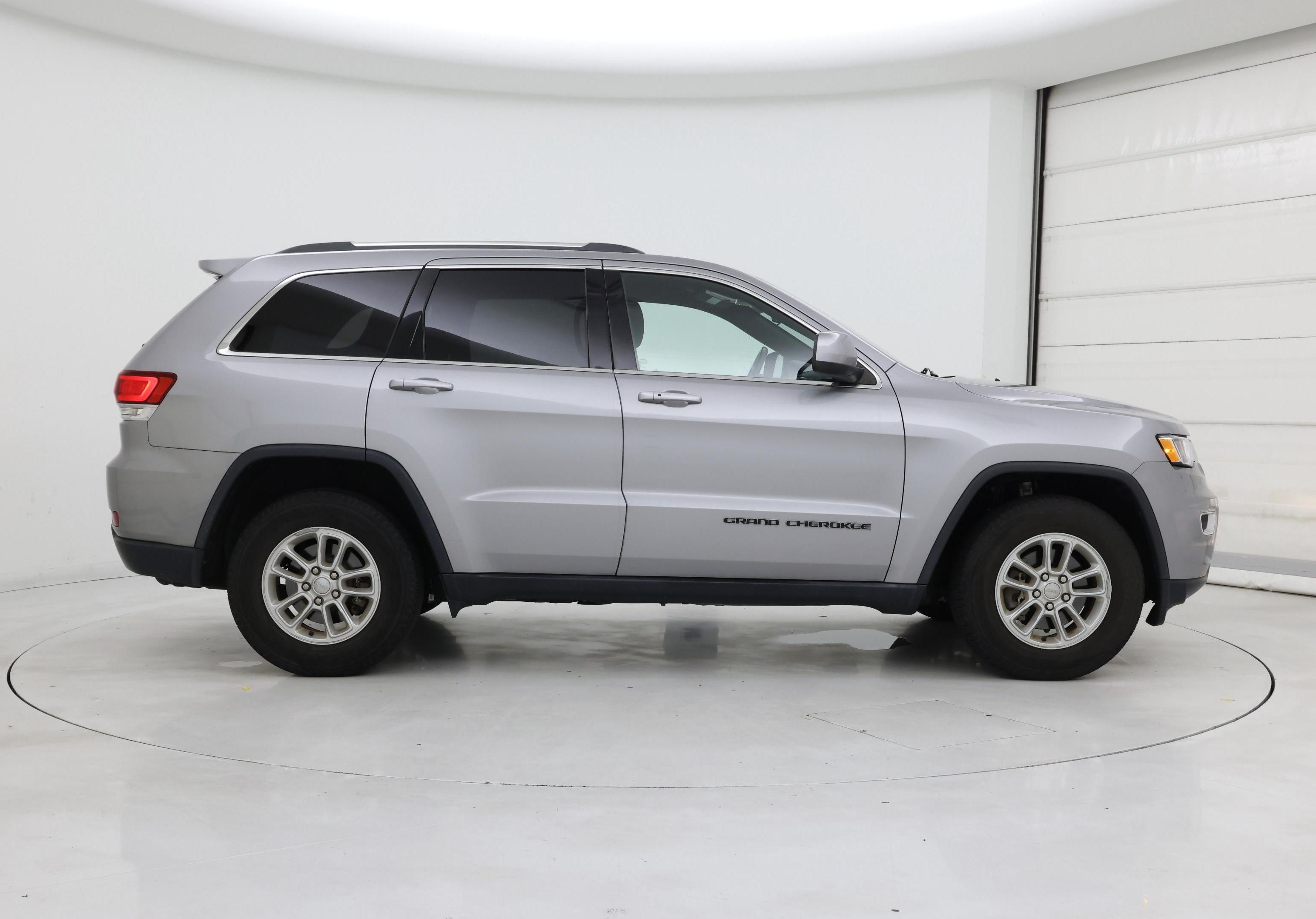 Thumbnail: 2020 Jeep Grand Cherokee - 7
