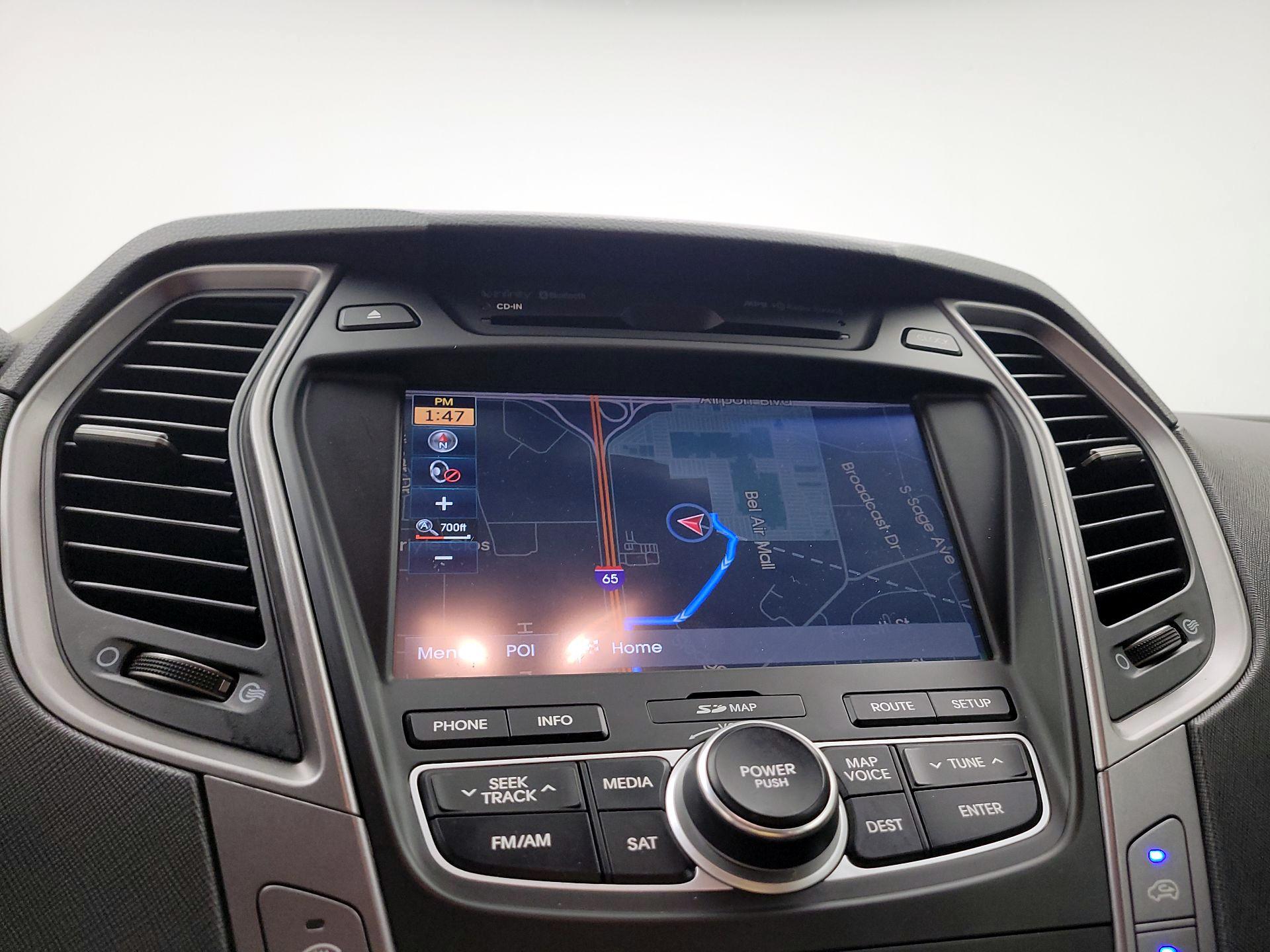 Thumbnail: 2015 Hyundai Santa Fe - 13