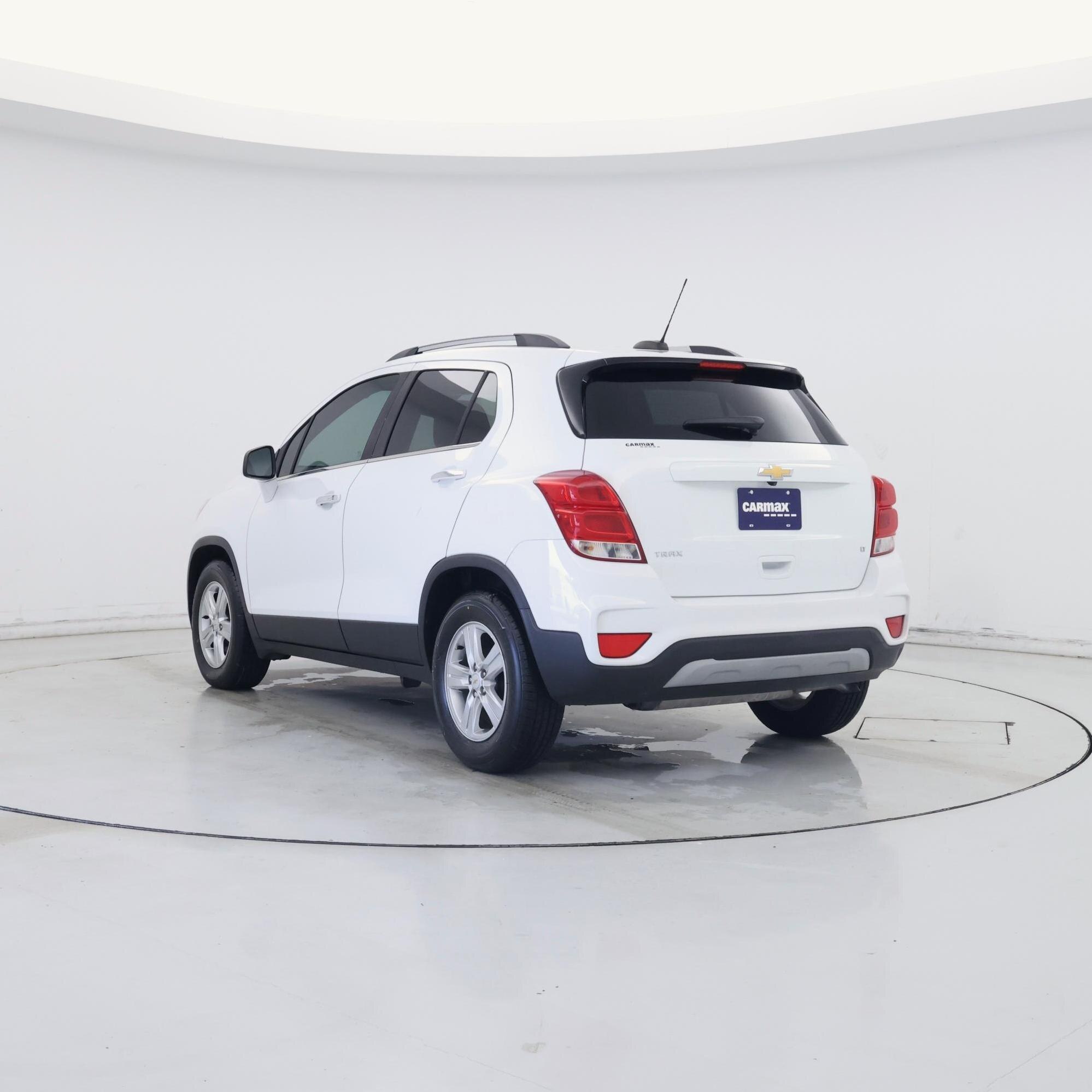 Thumbnail: 2019 Chevrolet Trax - 2