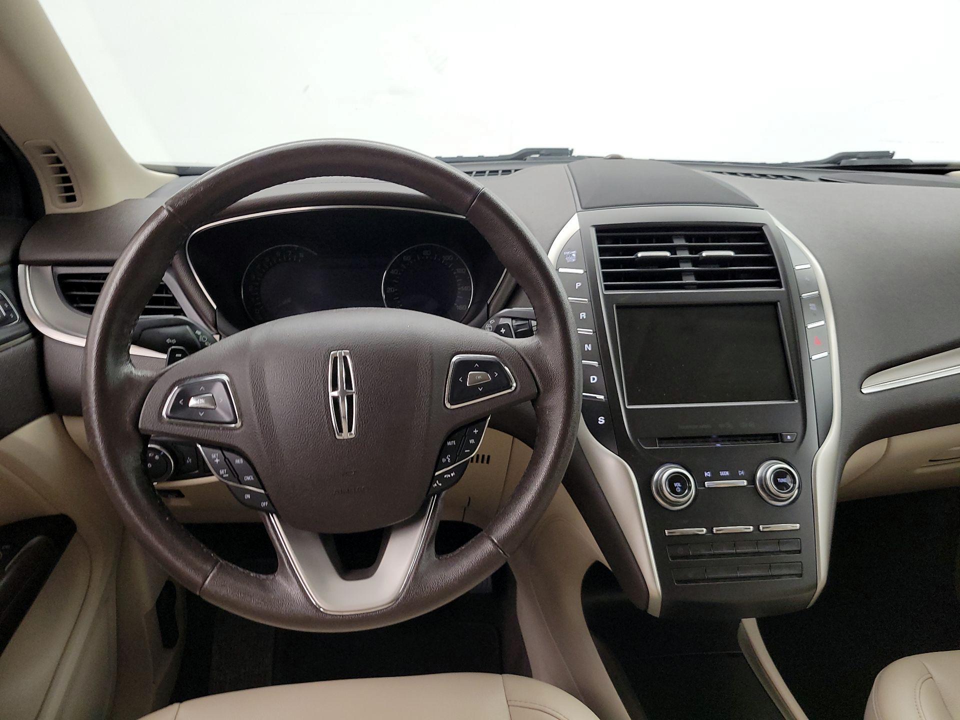 Thumbnail: 2018 Lincoln MKC - 10