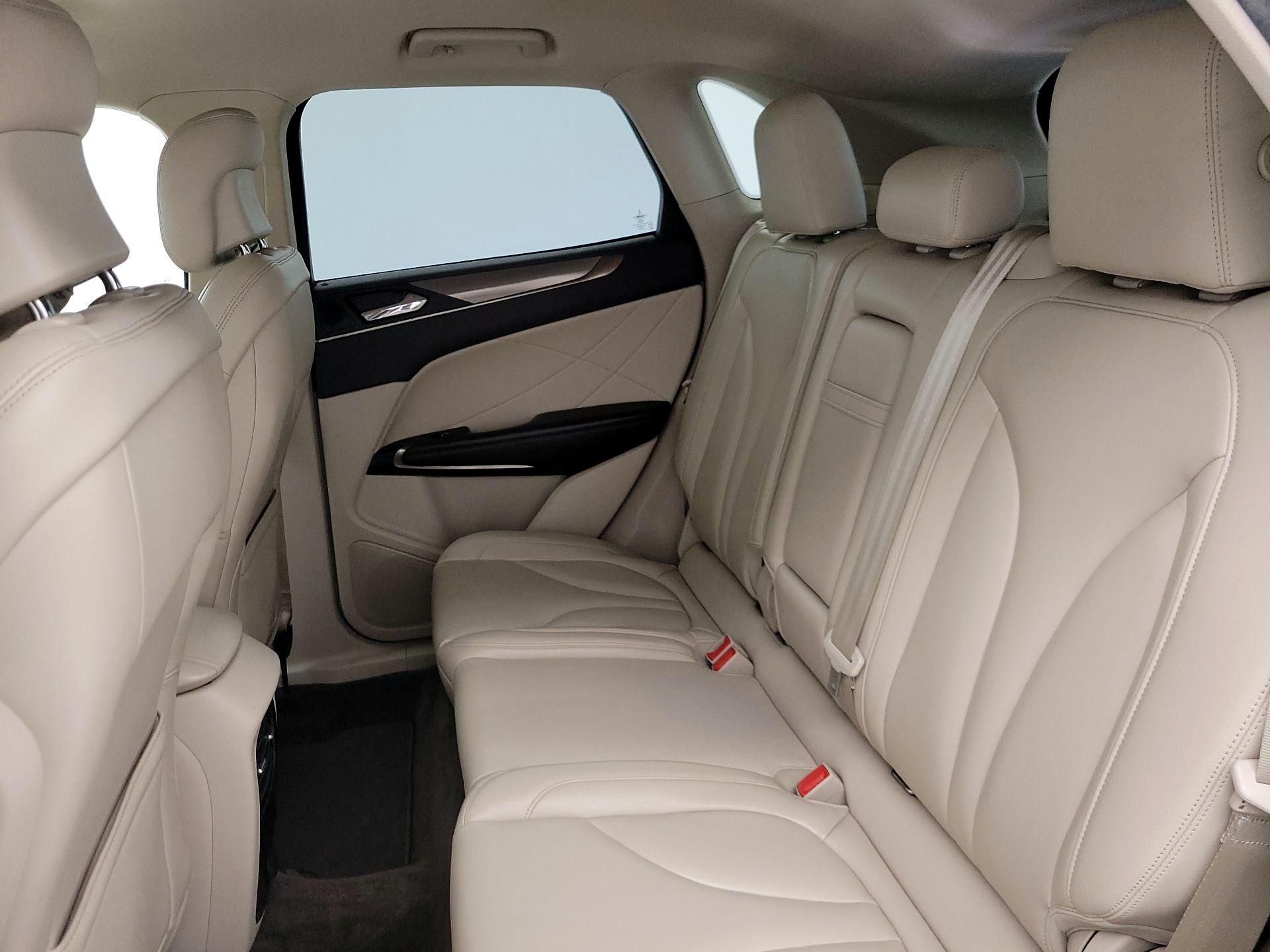 Thumbnail: 2018 Lincoln MKC - 19