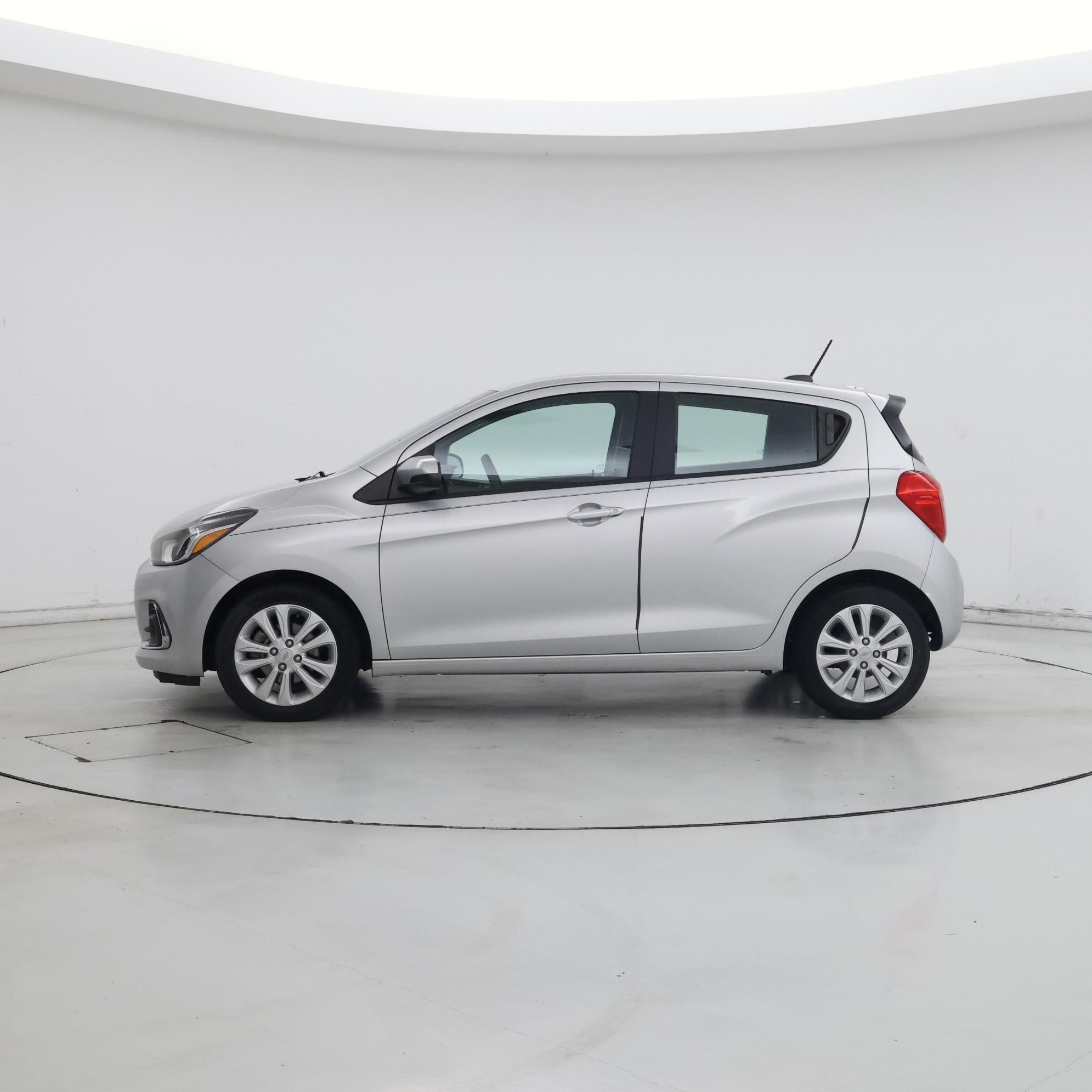 Thumbnail: 2018 Chevrolet Spark - 3