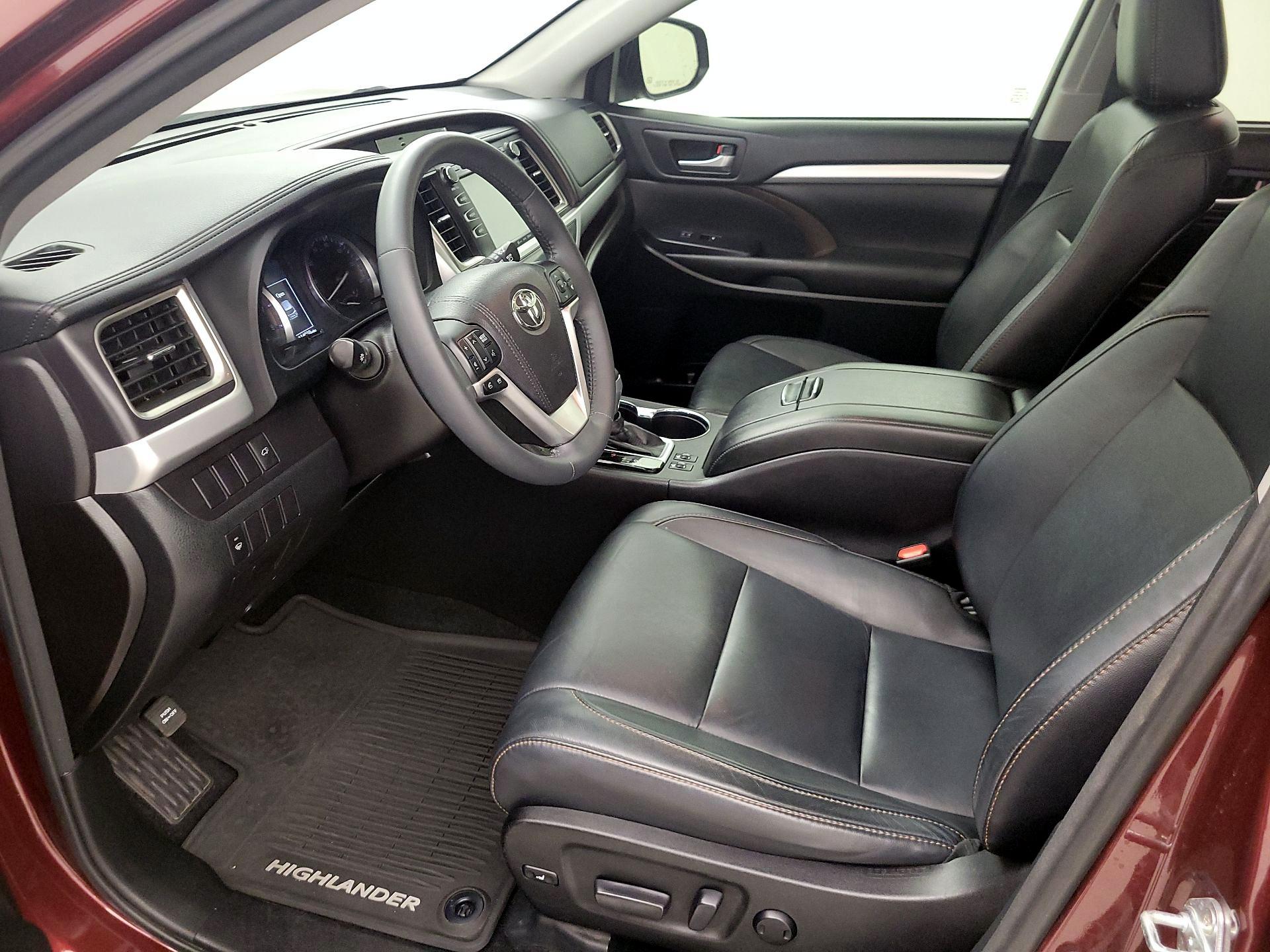Thumbnail: 2016 Toyota Highlander - 11