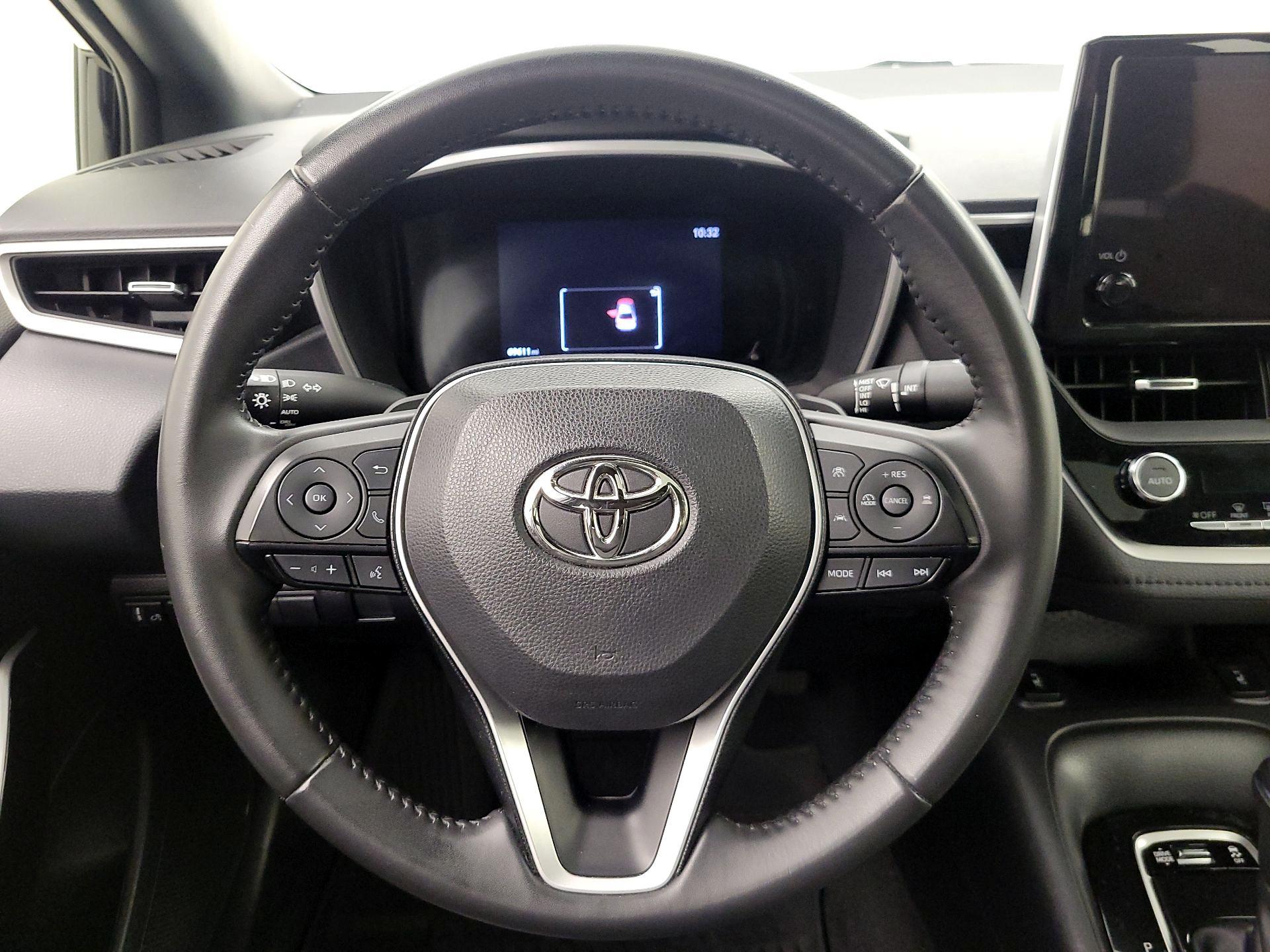 Thumbnail: 2023 Toyota Corolla - 10