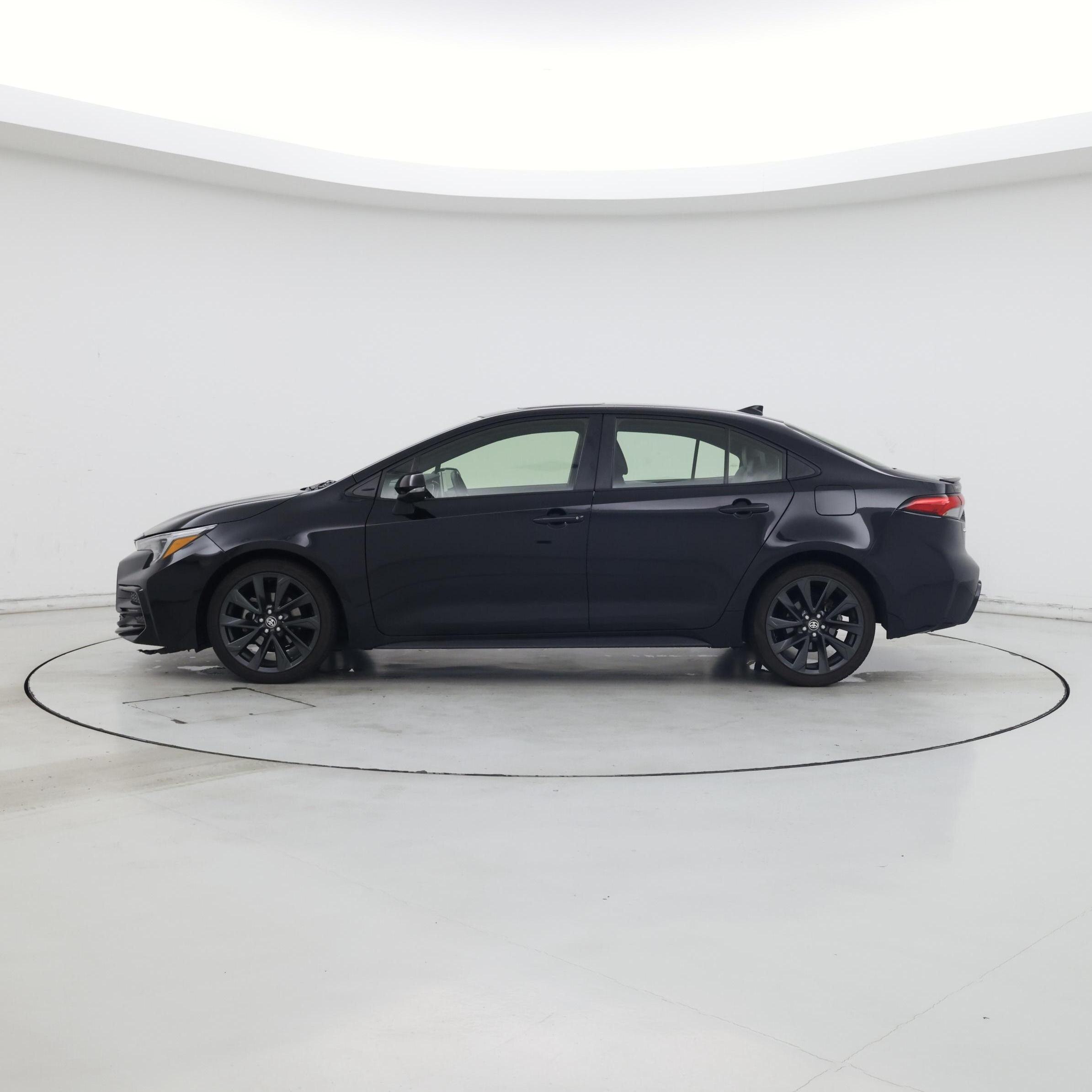 Thumbnail: 2023 Toyota Corolla - 3