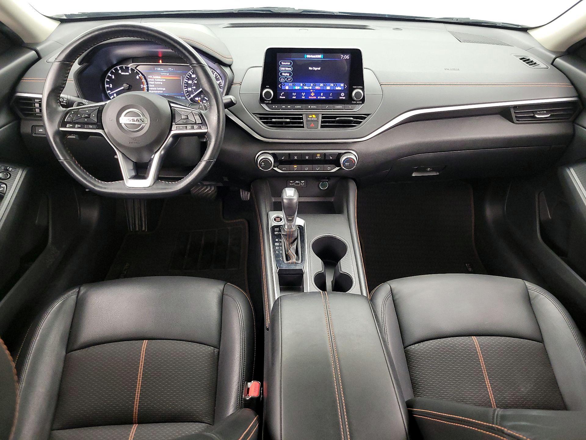 Thumbnail: 2020 Nissan Altima - 9
