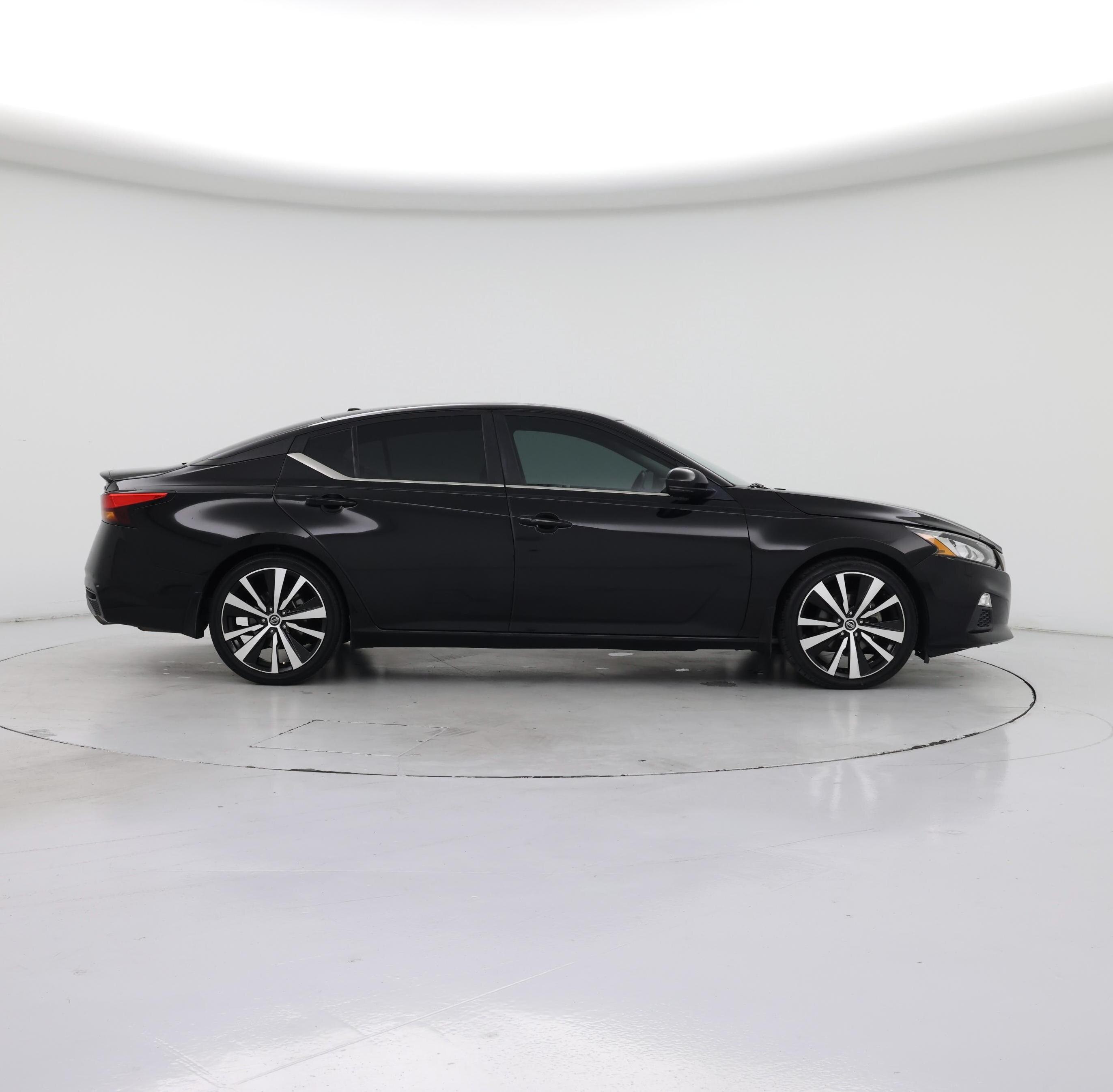 Thumbnail: 2020 Nissan Altima - 7