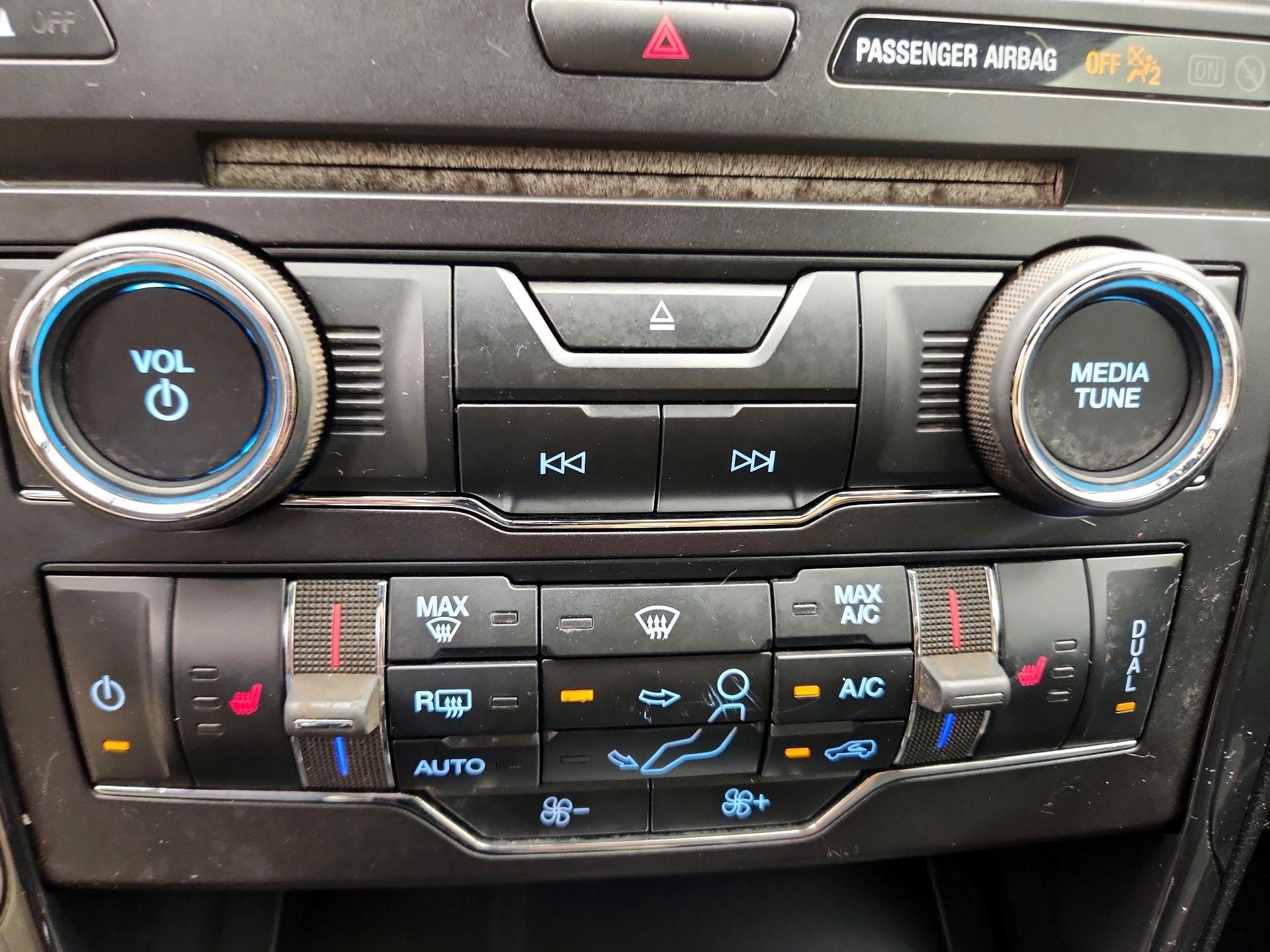 Thumbnail: 2018 Ford Explorer - 17