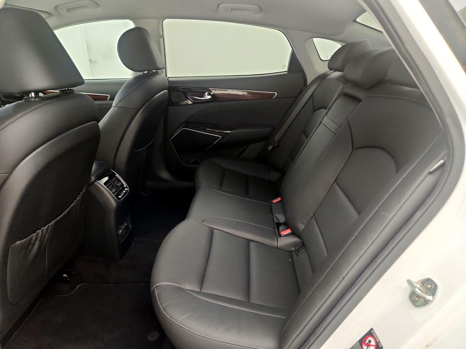 Thumbnail: 2019 Kia Cadenza - 19