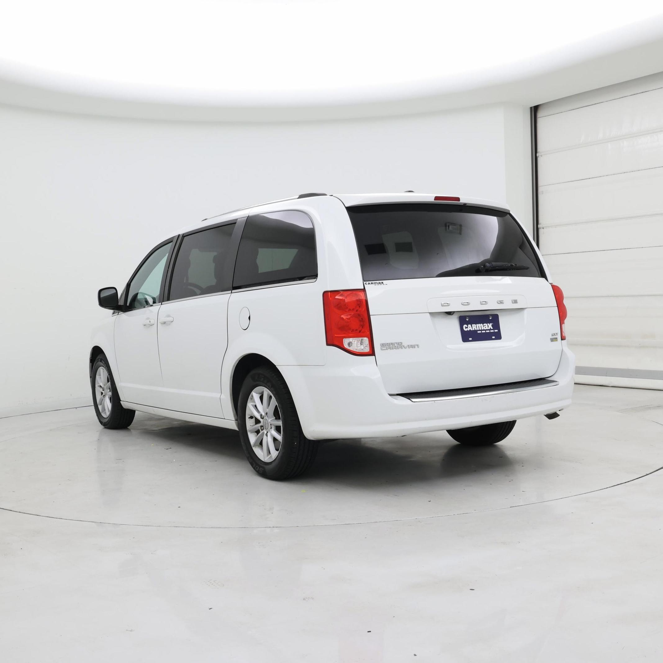 Thumbnail: 2019 Dodge Grand Caravan - 2